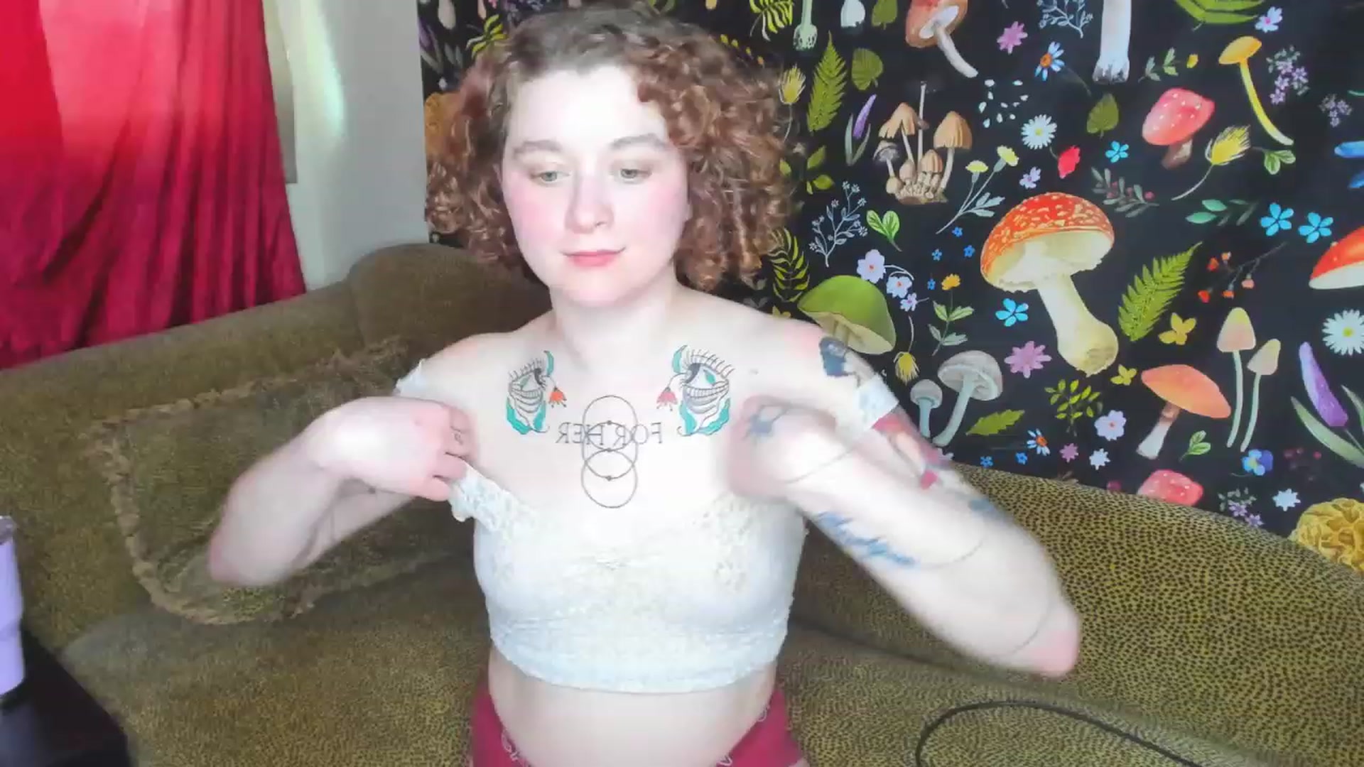 Gallery image thumbnail from PeachyQueen_'s myfreecams stream on, 02/06/2023, 20:49 image 6 of 20