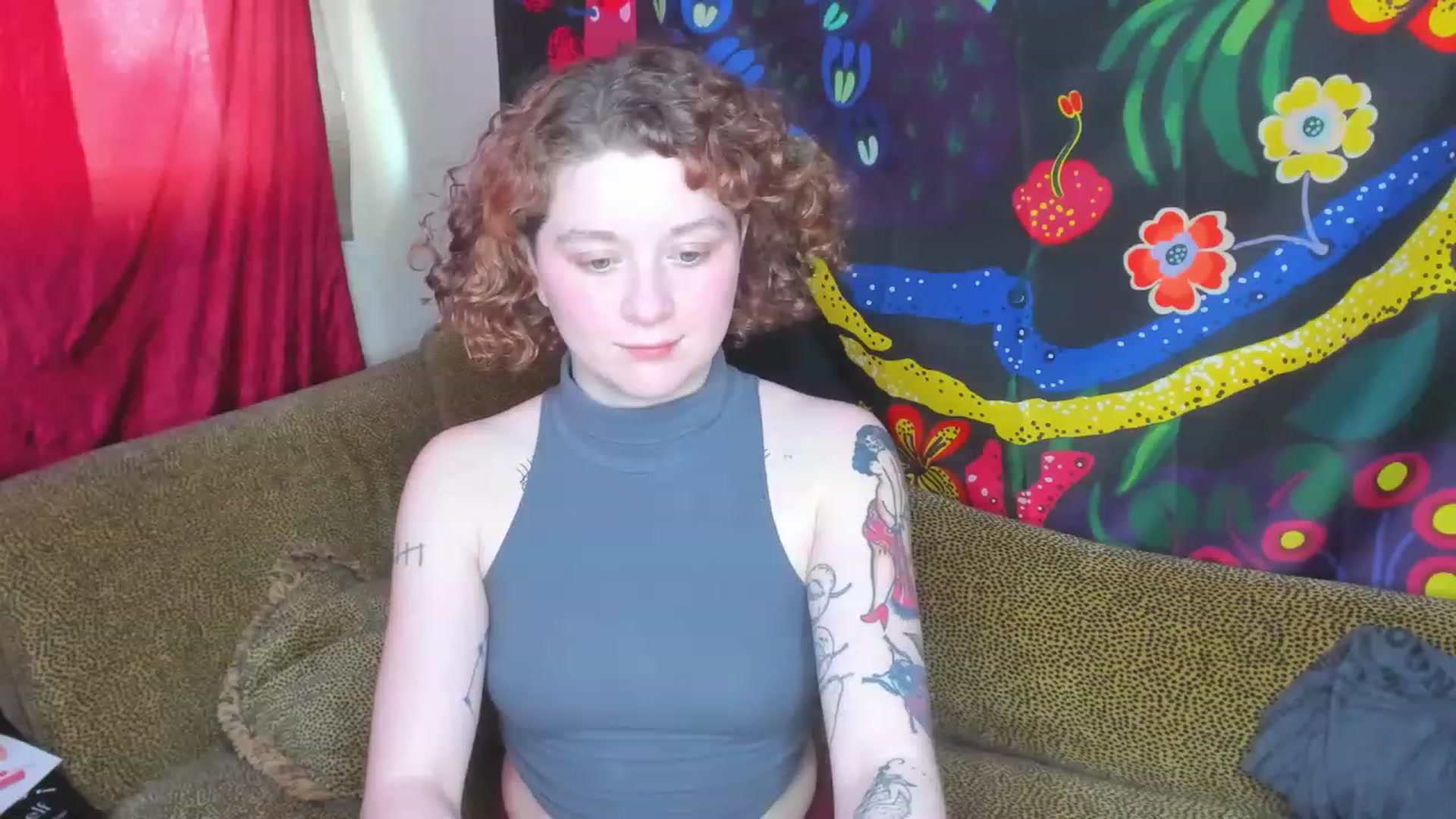 Gallery image thumbnail from PeachyQueen_'s myfreecams stream on, 02/07/2023, 22:05 image 3 of 20