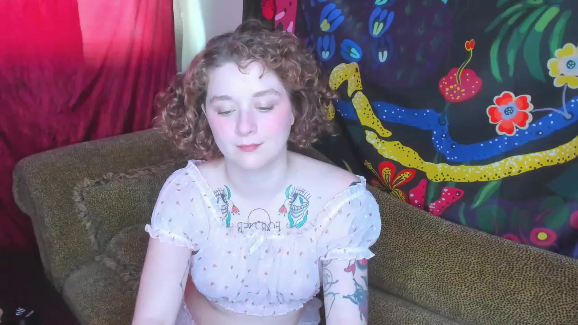 Gallery image thumbnail from PeachyQueen_'s myfreecams stream on, 02/10/2023, 22:08 image 5 of 20