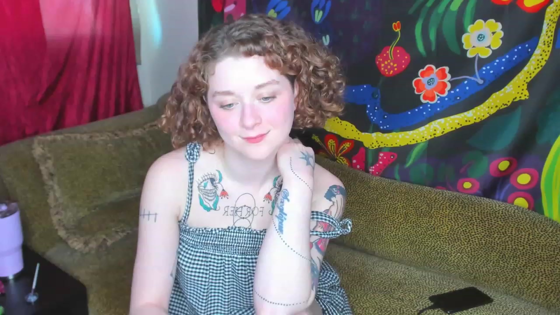 Gallery image thumbnail from PeachyQueen_'s myfreecams stream on, 02/17/2023, 21:57 image 4 of 20