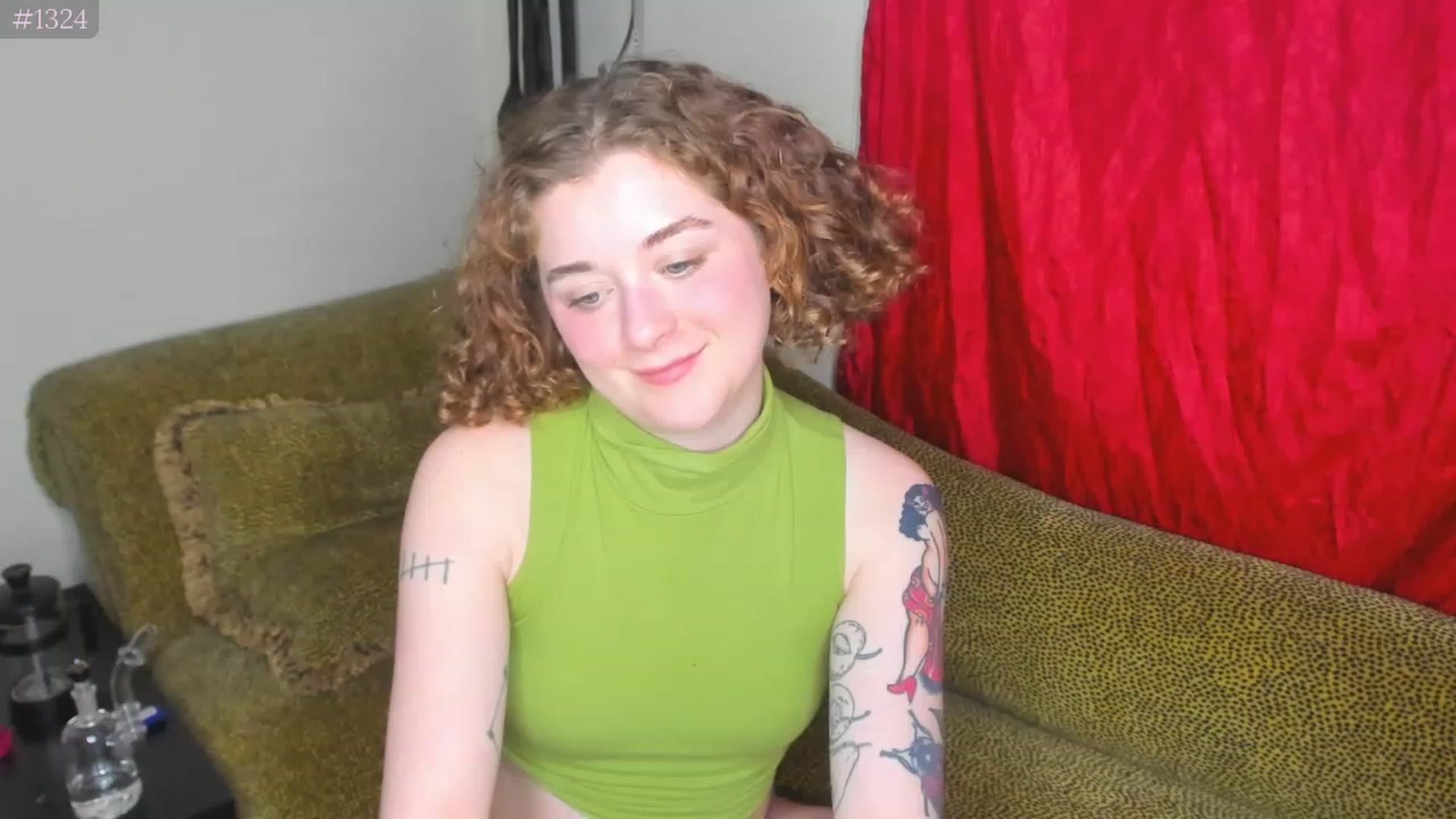 Gallery image thumbnail from PeachyQueen_'s myfreecams stream on, 03/21/2023, 07:39 image 4 of 20
