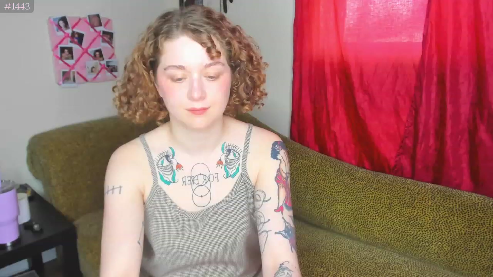Gallery image thumbnail from PeachyQueen_'s myfreecams stream on, 03/31/2023, 19:53 image 20 of 20