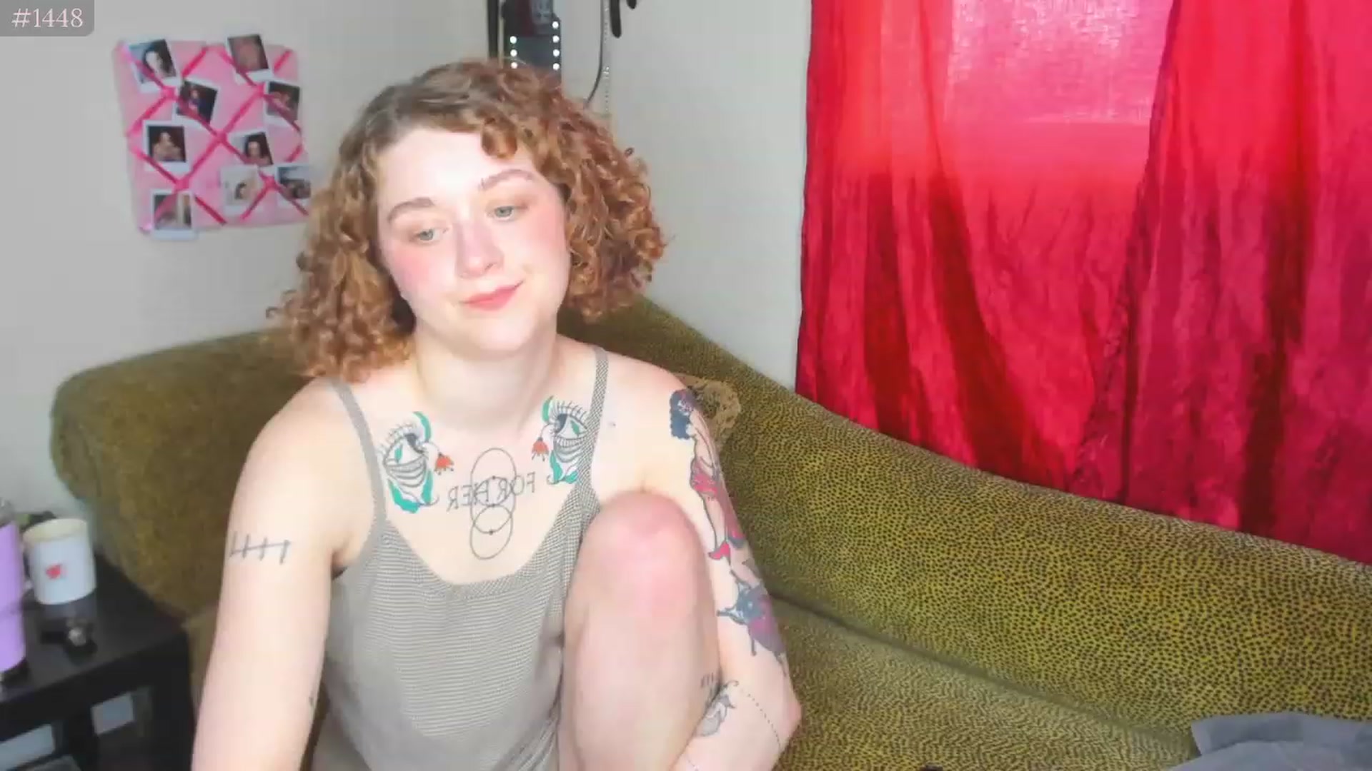 Gallery image thumbnail from PeachyQueen_'s myfreecams stream on, 03/31/2023, 19:53 image 5 of 20