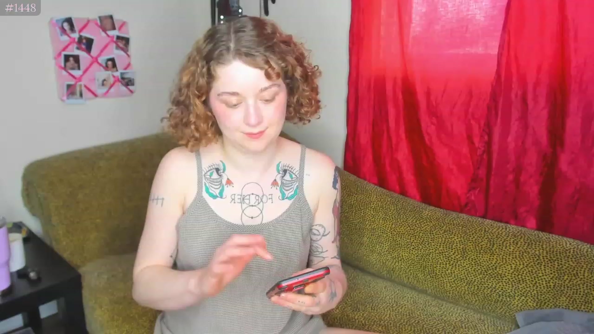Gallery image thumbnail from PeachyQueen_'s myfreecams stream on, 03/31/2023, 19:53 image 6 of 20