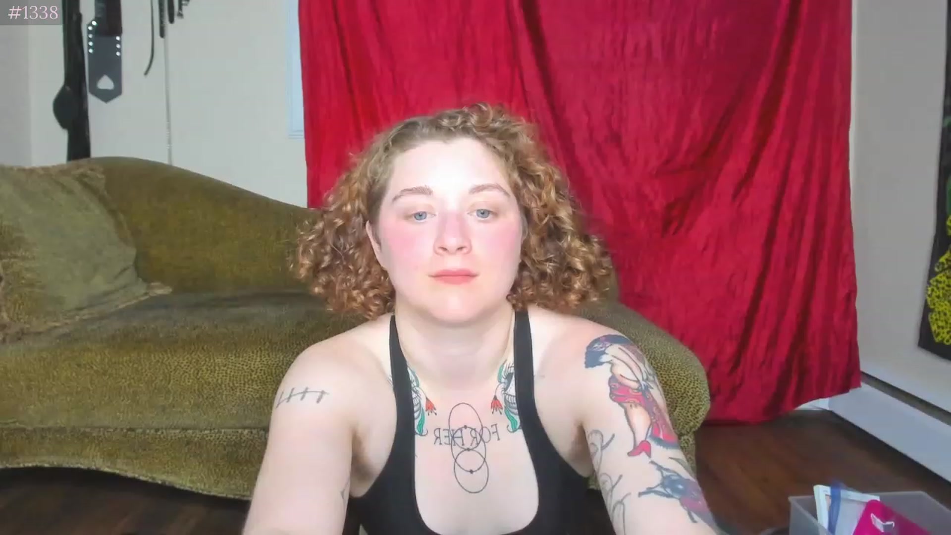 Gallery image thumbnail from PeachyQueen_'s myfreecams stream on, 04/18/2023, 05:33 image 5 of 20