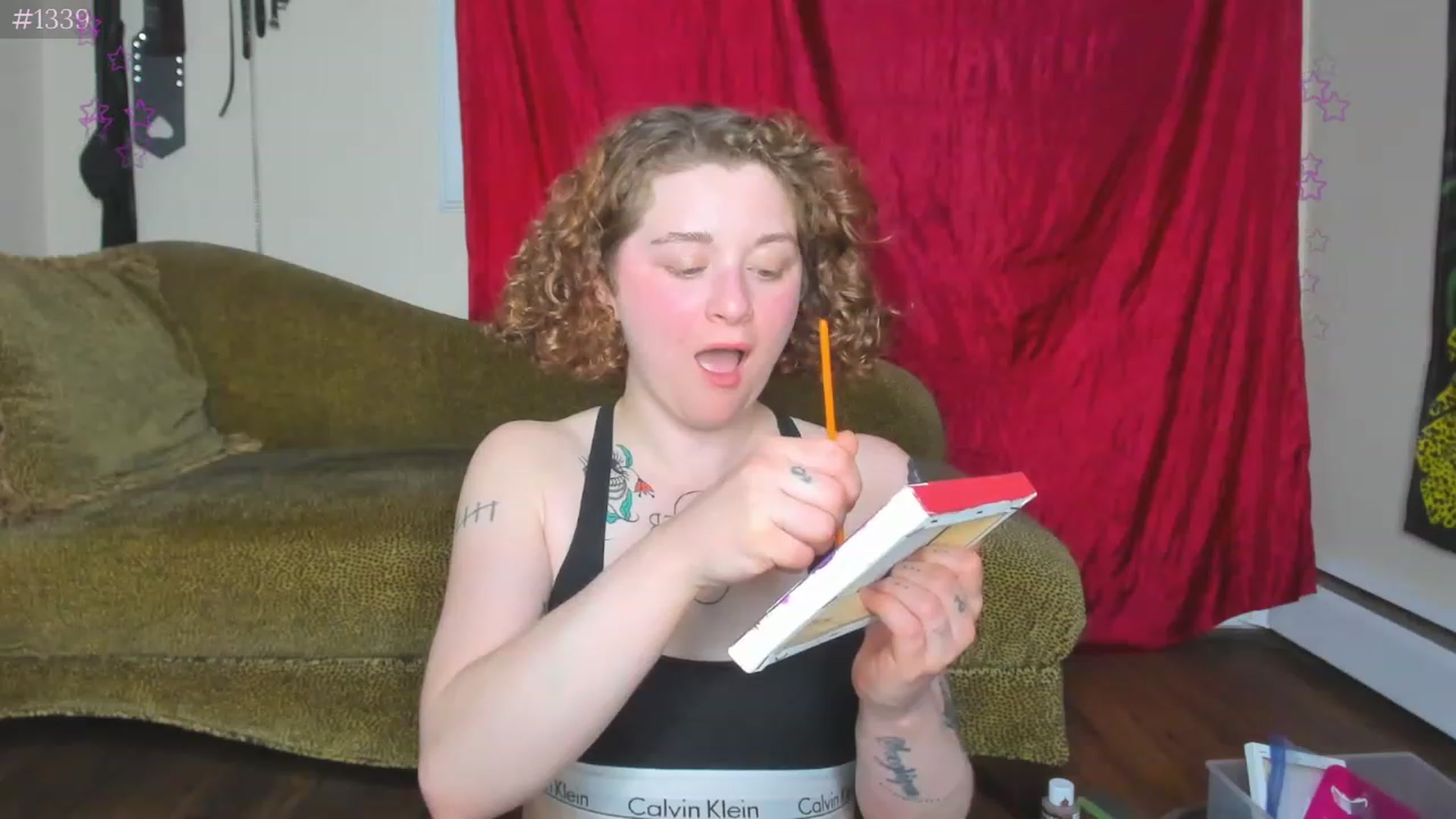 Gallery image thumbnail from PeachyQueen_'s myfreecams stream on, 04/18/2023, 05:33 image 9 of 20