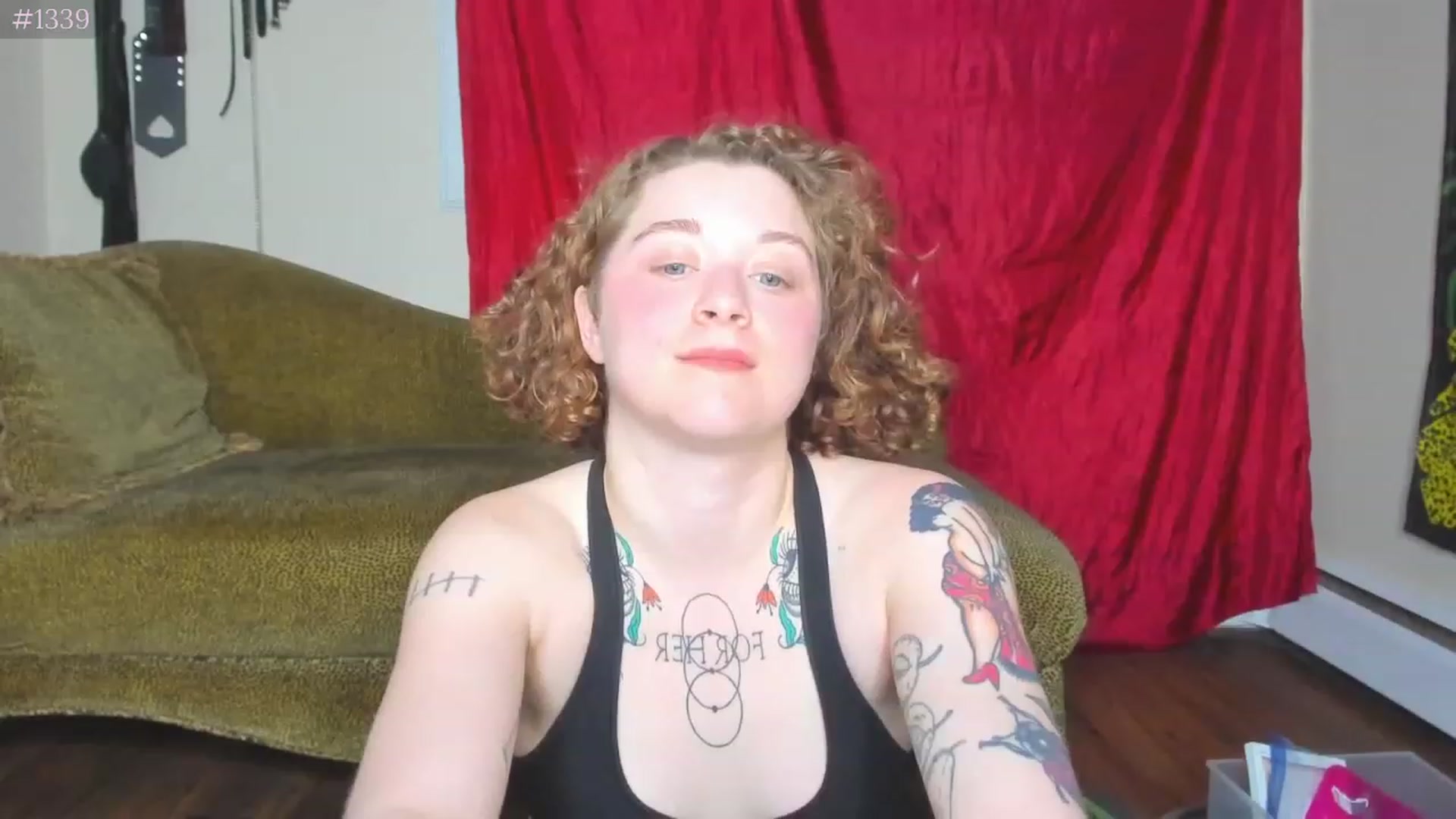 Gallery image thumbnail from PeachyQueen_'s myfreecams stream on, 04/18/2023, 05:33 image 8 of 20