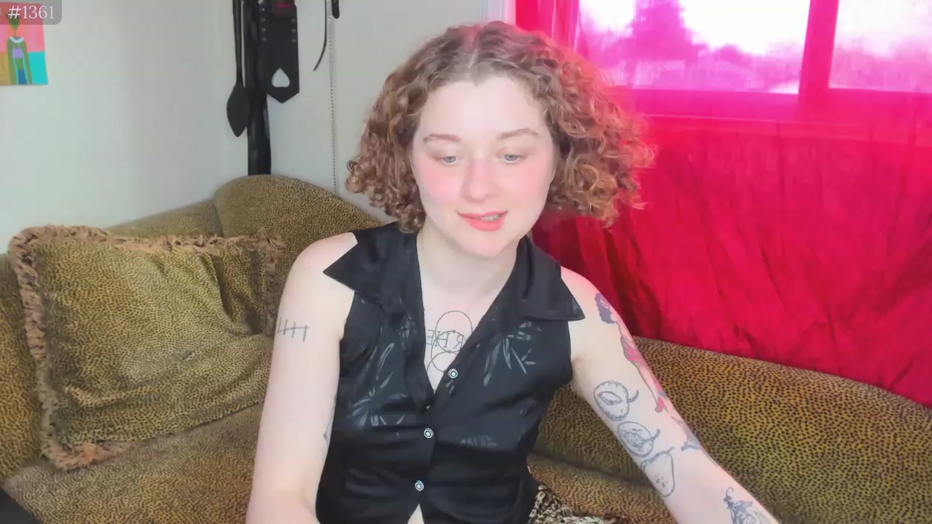 Gallery image thumbnail from PeachyQueen_'s myfreecams stream on, 04/25/2023, 19:42 image 1 of 20