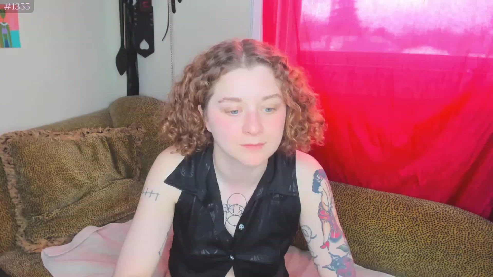 Gallery image thumbnail from PeachyQueen_'s myfreecams stream on, 04/25/2023, 20:04 image 17 of 20