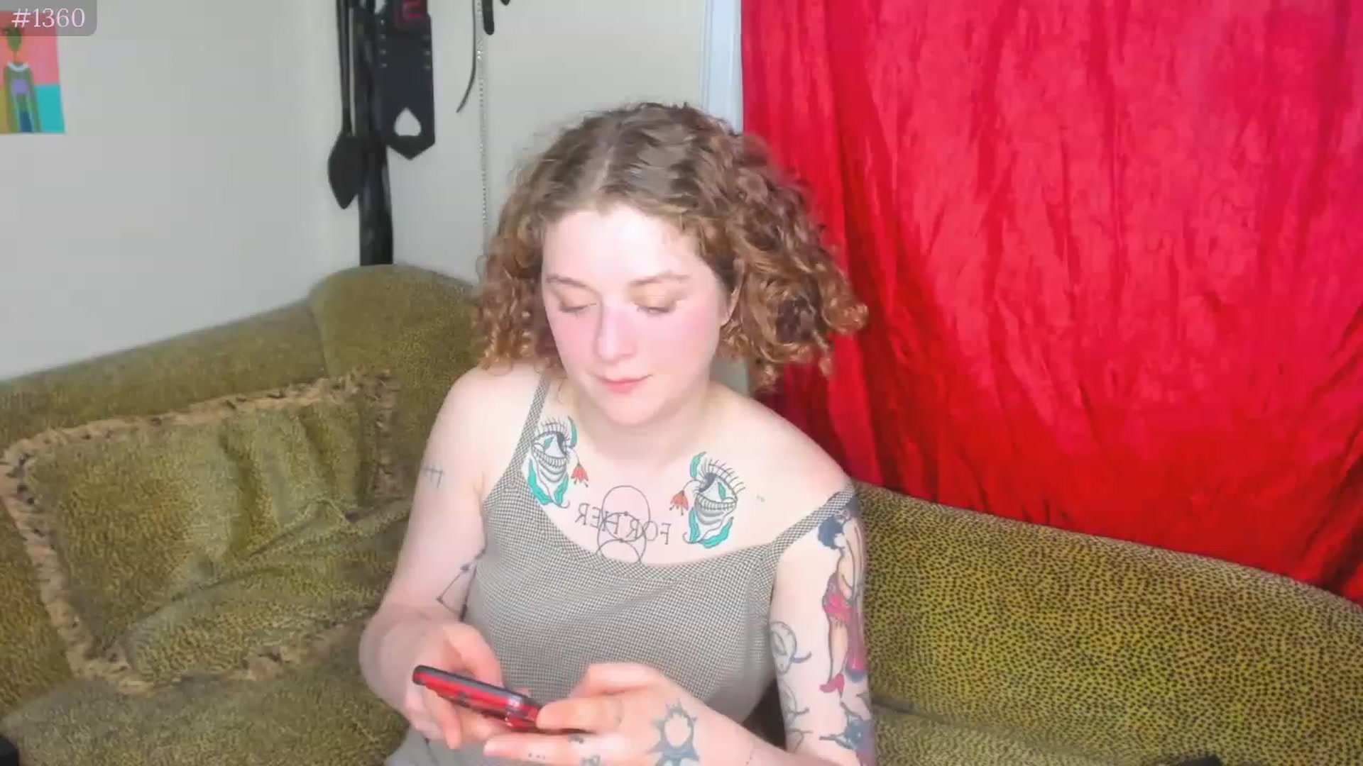 Gallery image thumbnail from PeachyQueen_'s myfreecams stream on, 04/26/2023, 05:13 image 9 of 20