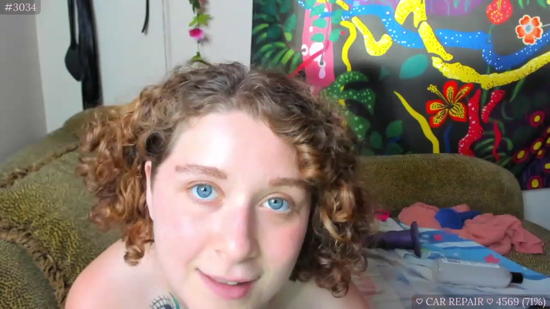 Gallery image thumbnail from PeachyQueen_'s myfreecams stream on, 06/21/2023, 24:10 image 11 of 20