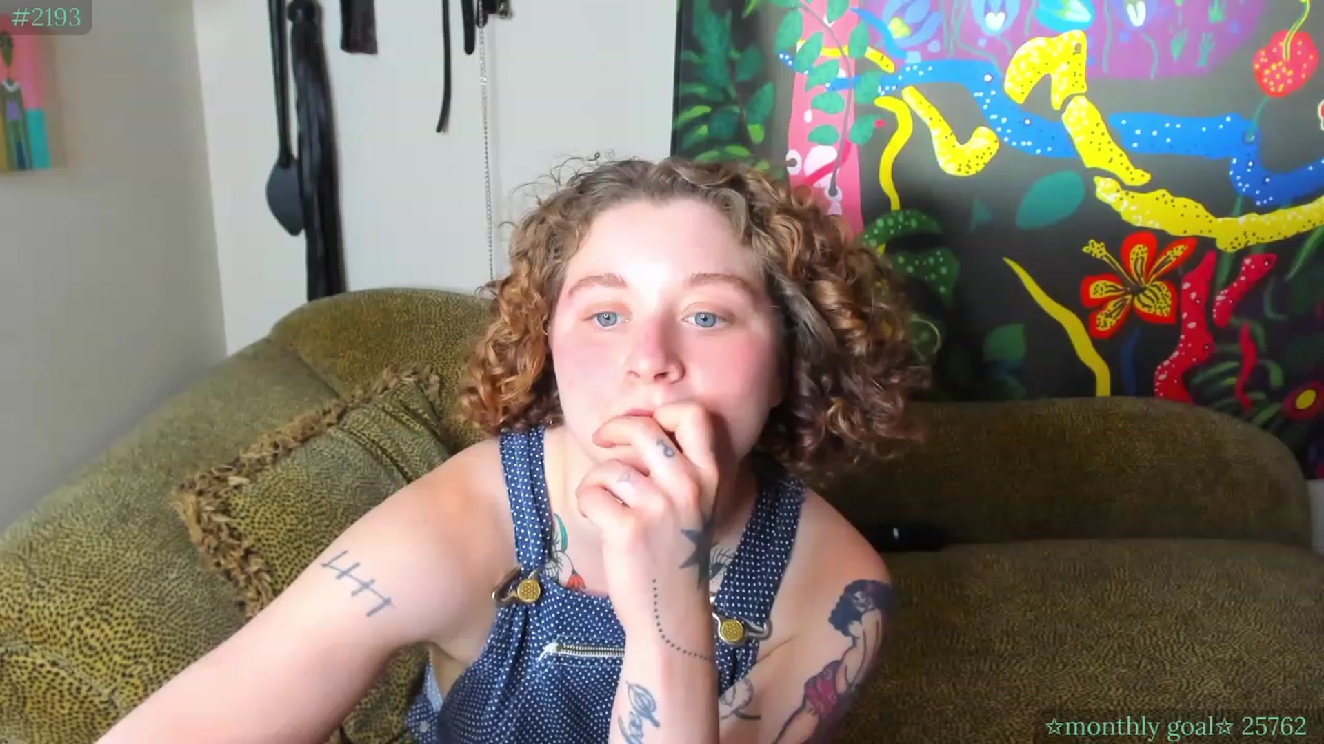 Gallery image thumbnail from PeachyQueen_'s myfreecams stream on, 06/24/2023, 22:32 image 9 of 20