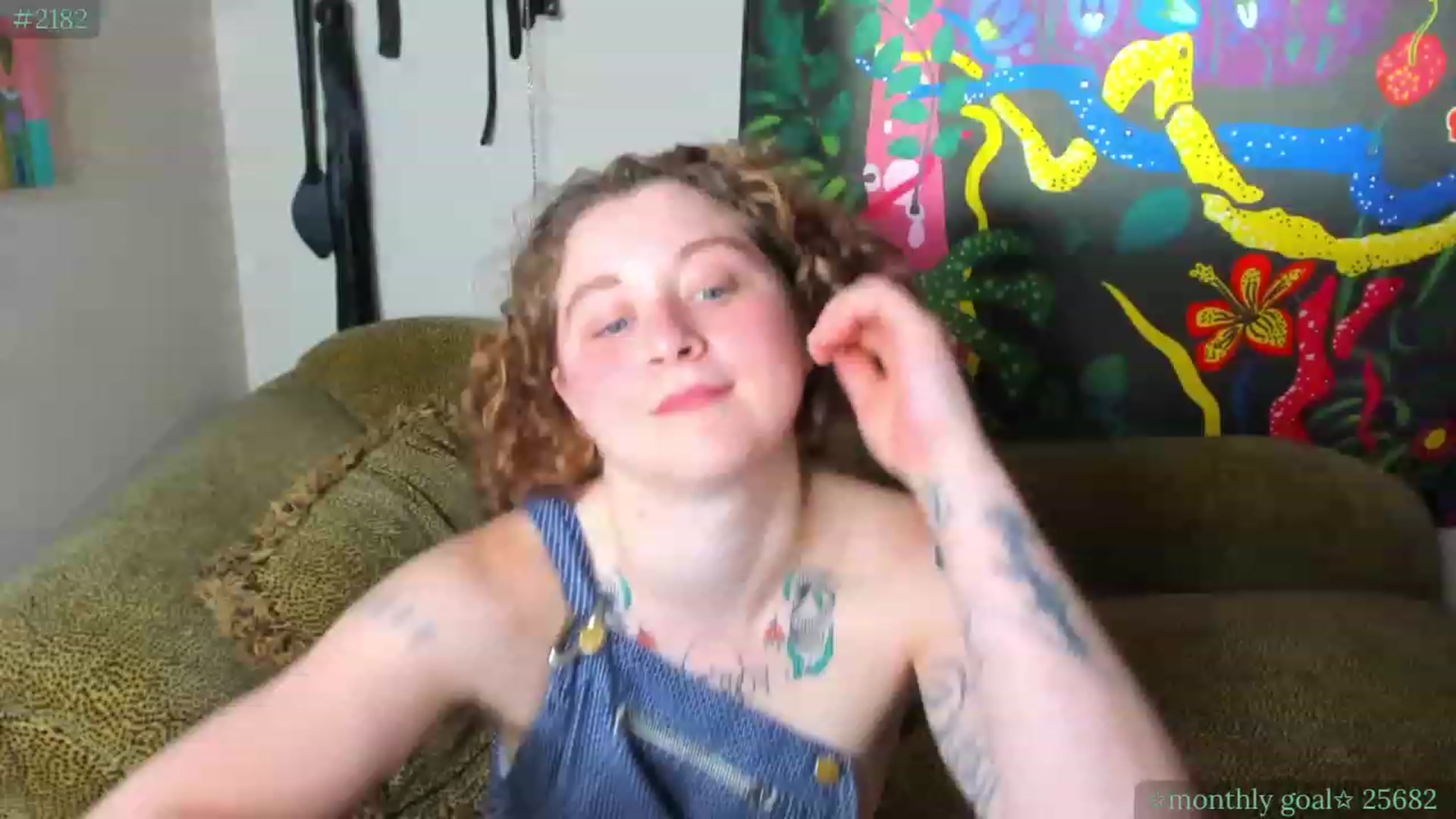 Gallery image thumbnail from PeachyQueen_'s myfreecams stream on, 06/24/2023, 22:32 image 14 of 20