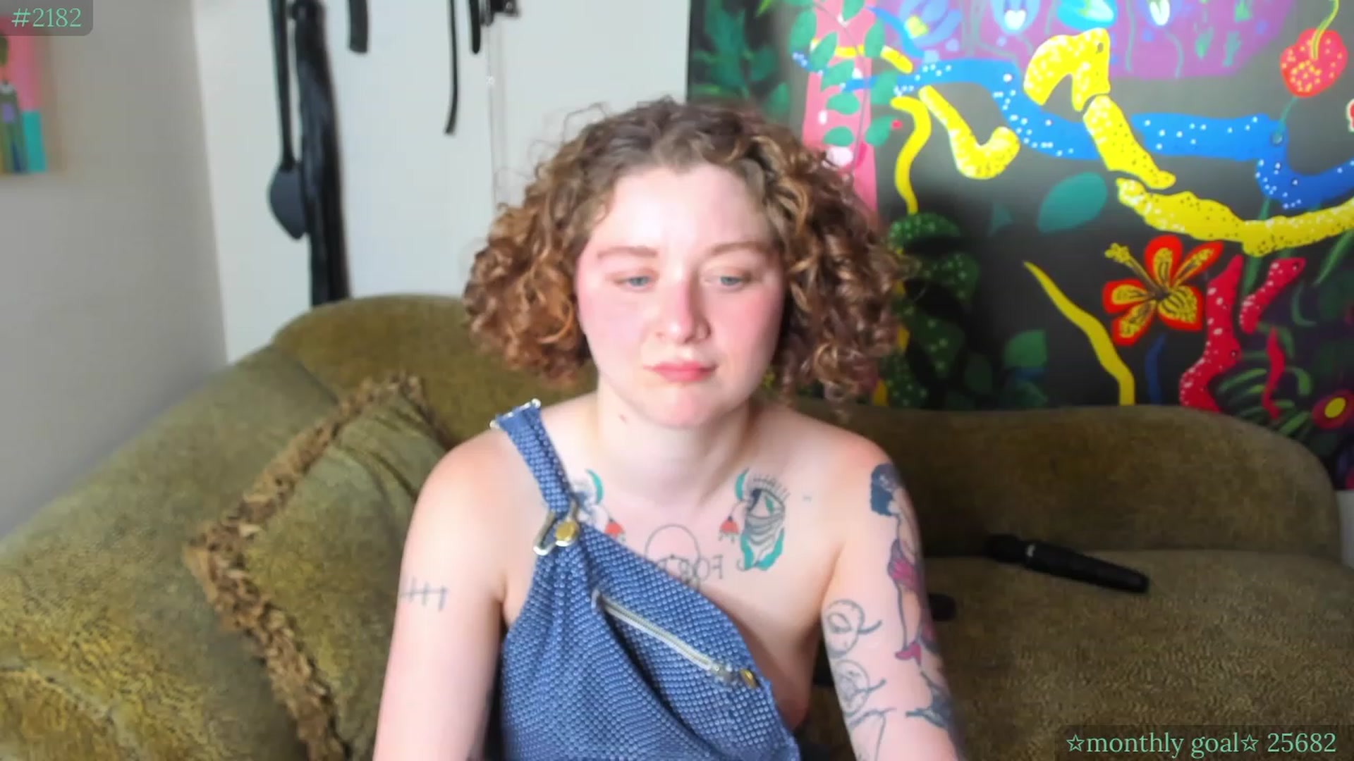 Gallery image thumbnail from PeachyQueen_'s myfreecams stream on, 06/24/2023, 22:32 image 12 of 20