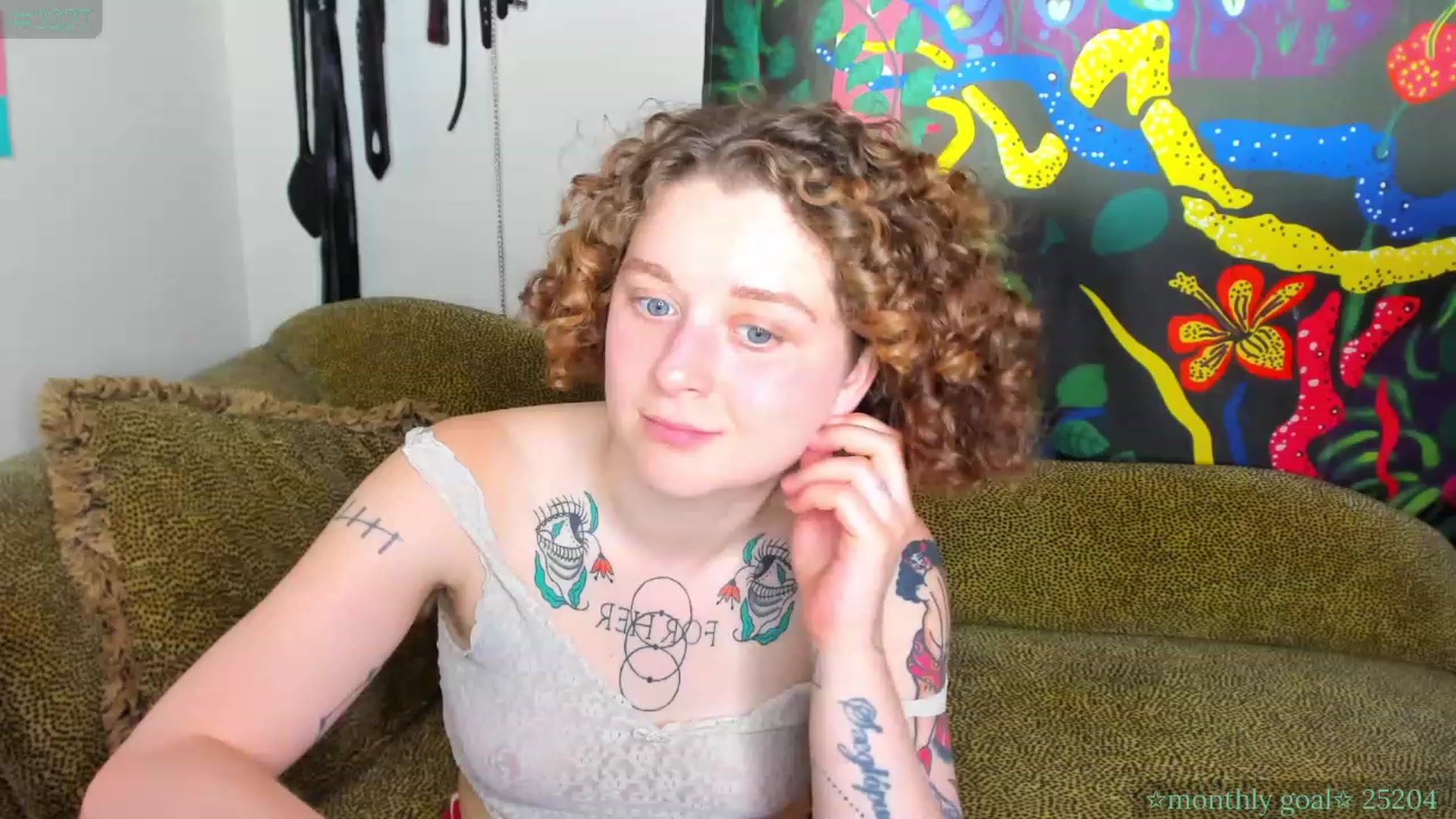 Gallery image thumbnail from PeachyQueen_'s myfreecams stream on, 06/29/2023, 20:20 image 18 of 20