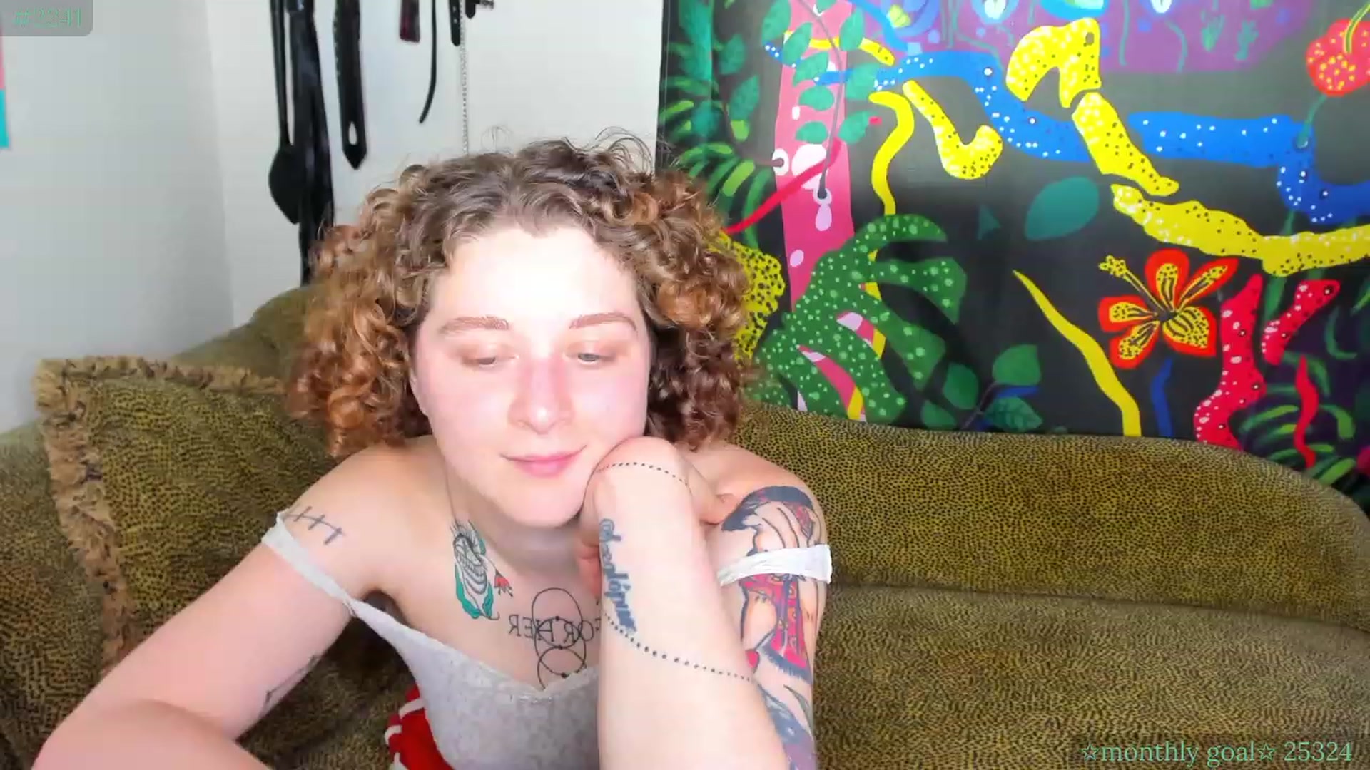 Gallery image thumbnail from PeachyQueen_'s myfreecams stream on, 06/29/2023, 20:20 image 12 of 20