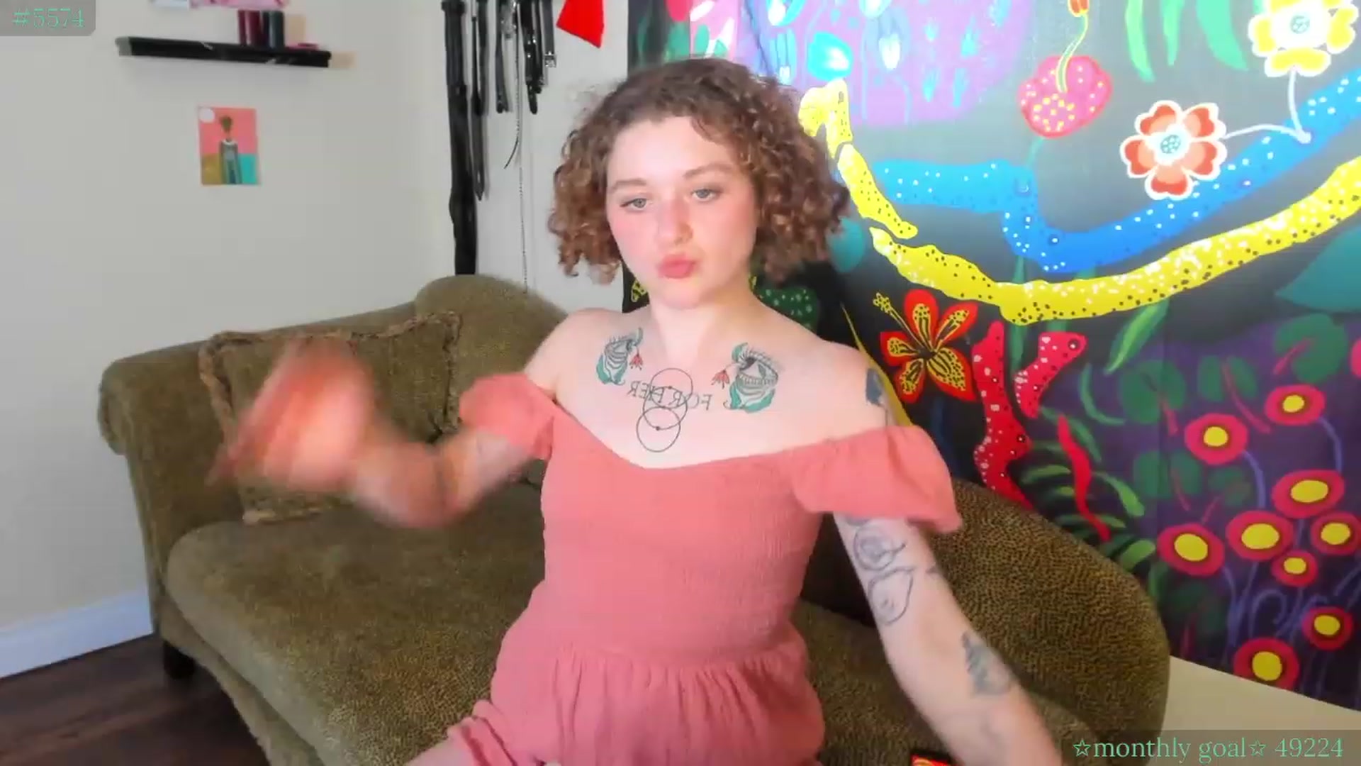 Gallery image thumbnail from PeachyQueen_'s myfreecams stream on, 07/05/2023, 22:26 image 12 of 20
