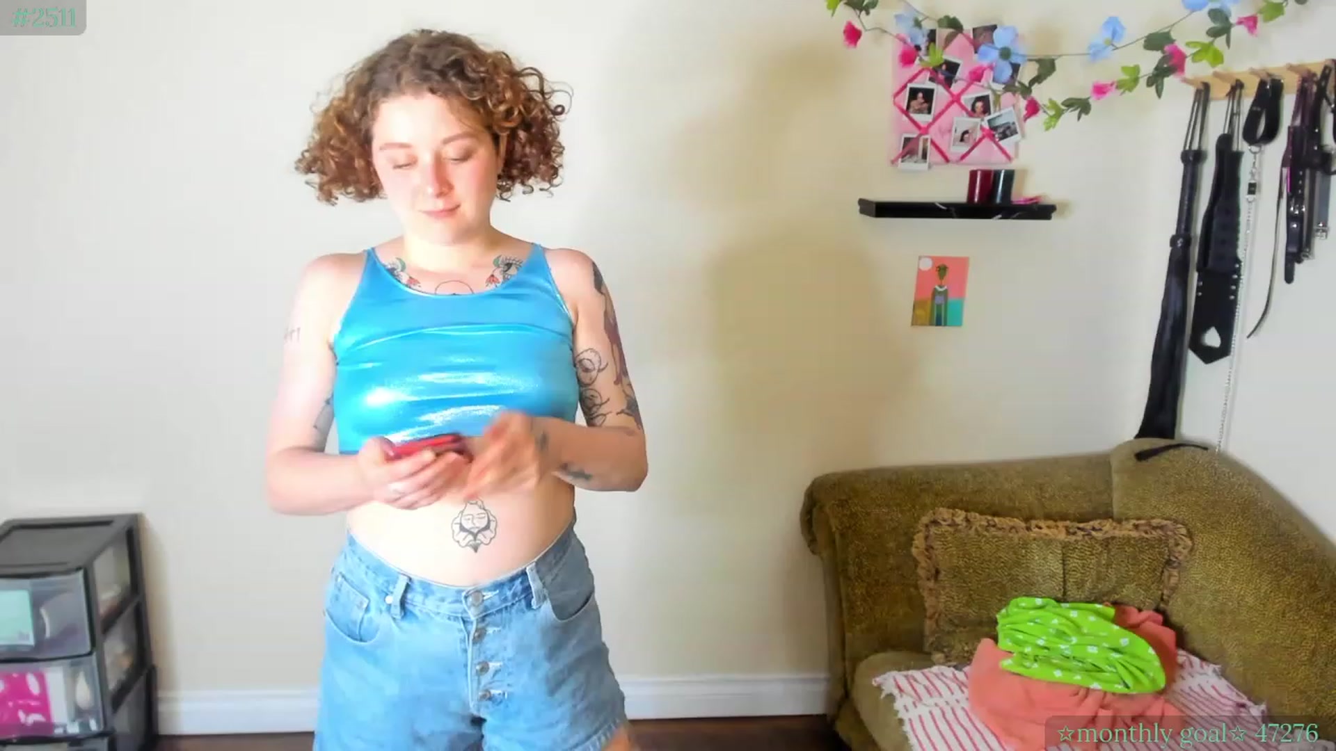 Gallery image thumbnail from PeachyQueen_'s myfreecams stream on, 07/06/2023, 23:43 image 9 of 20