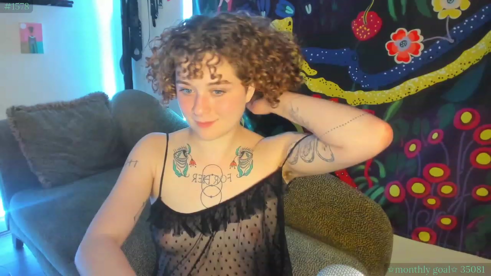 Gallery image thumbnail from PeachyQueen_'s myfreecams stream on, 07/15/2023, 05:50 image 12 of 20