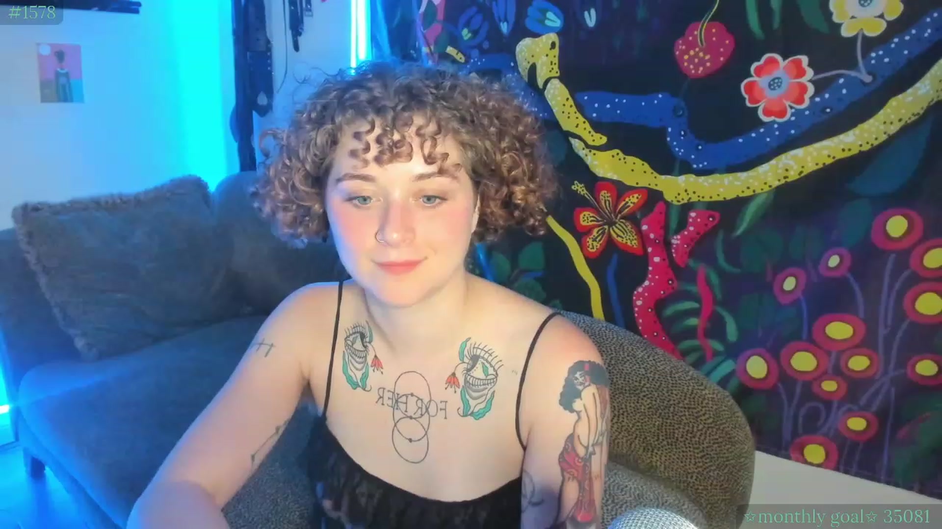 Gallery image thumbnail from PeachyQueen_'s myfreecams stream on, 07/15/2023, 05:50 image 14 of 20