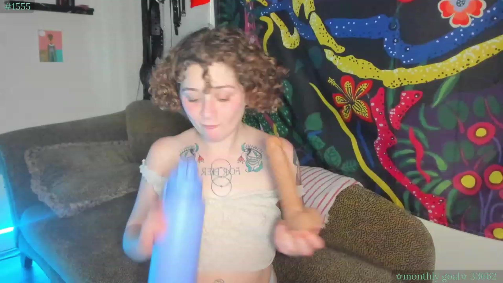 Gallery image thumbnail from PeachyQueen_'s myfreecams stream on, 07/20/2023, 24:15 image 10 of 20