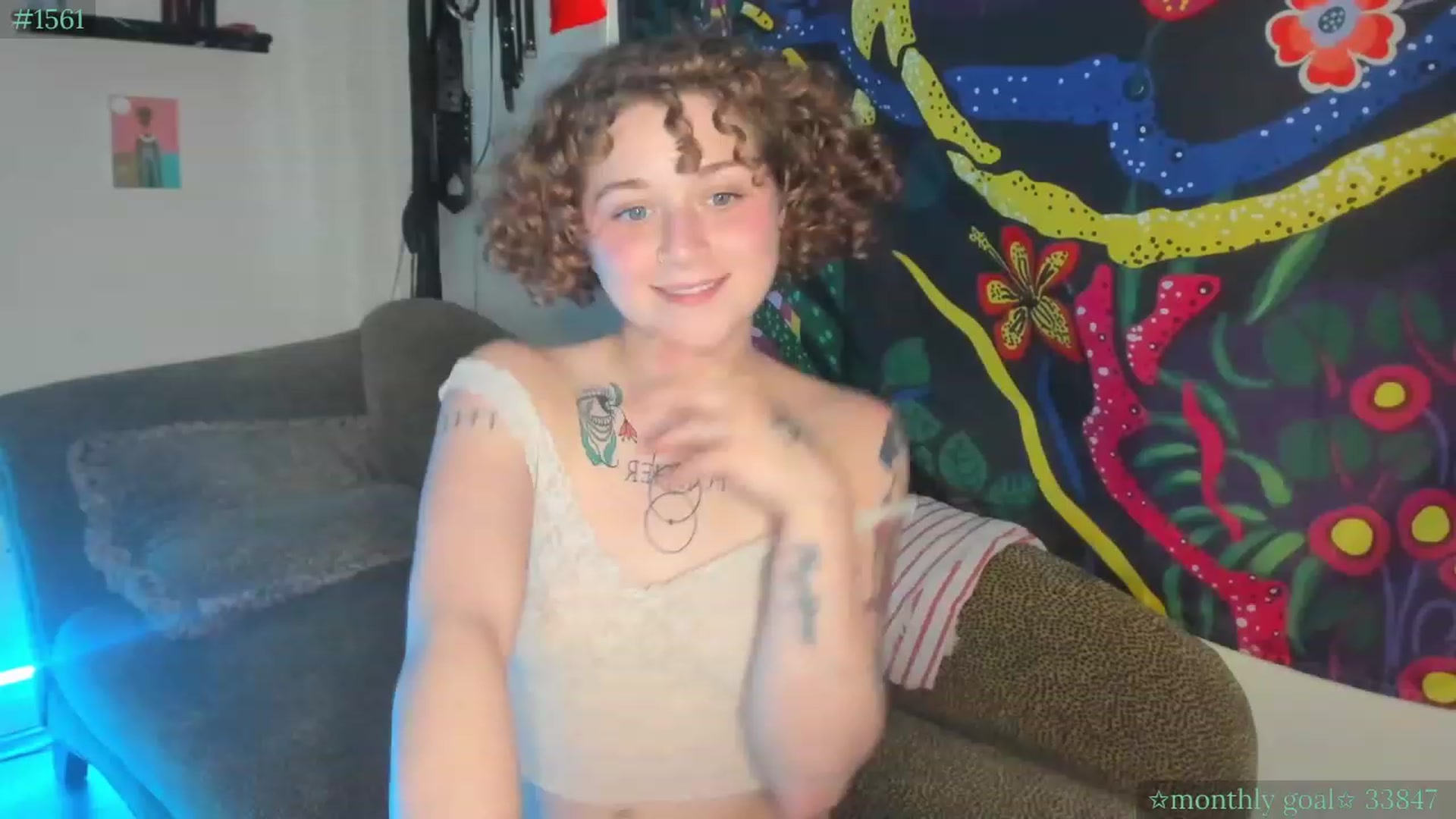 Gallery image thumbnail from PeachyQueen_'s myfreecams stream on, 07/20/2023, 24:15 image 6 of 20