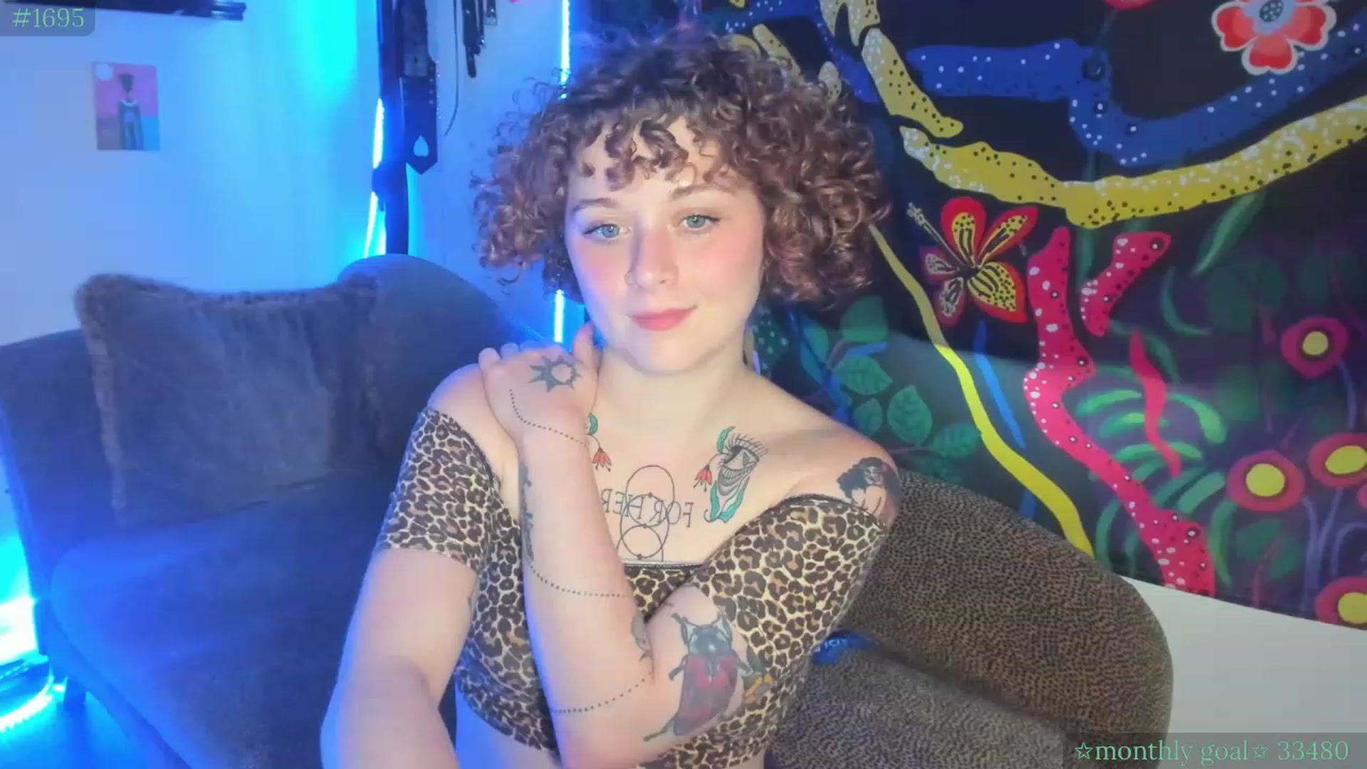 Gallery image thumbnail from PeachyQueen_'s myfreecams stream on, 07/21/2023, 22:30 image 5 of 20