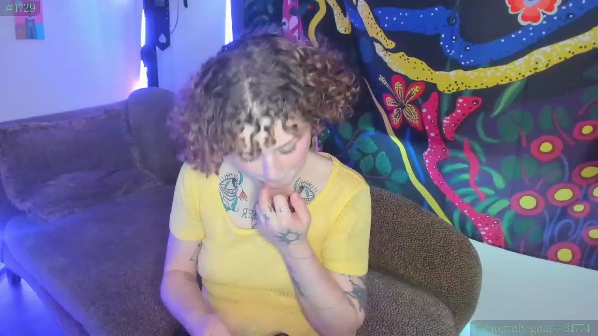 Gallery image thumbnail from PeachyQueen_'s myfreecams stream on, 07/25/2023, 20:32 image 9 of 20