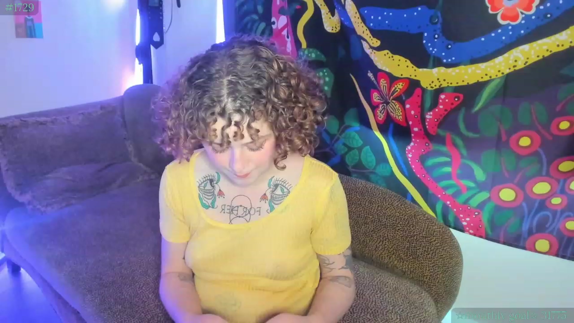 Gallery image thumbnail from PeachyQueen_'s myfreecams stream on, 07/25/2023, 20:32 image 6 of 20
