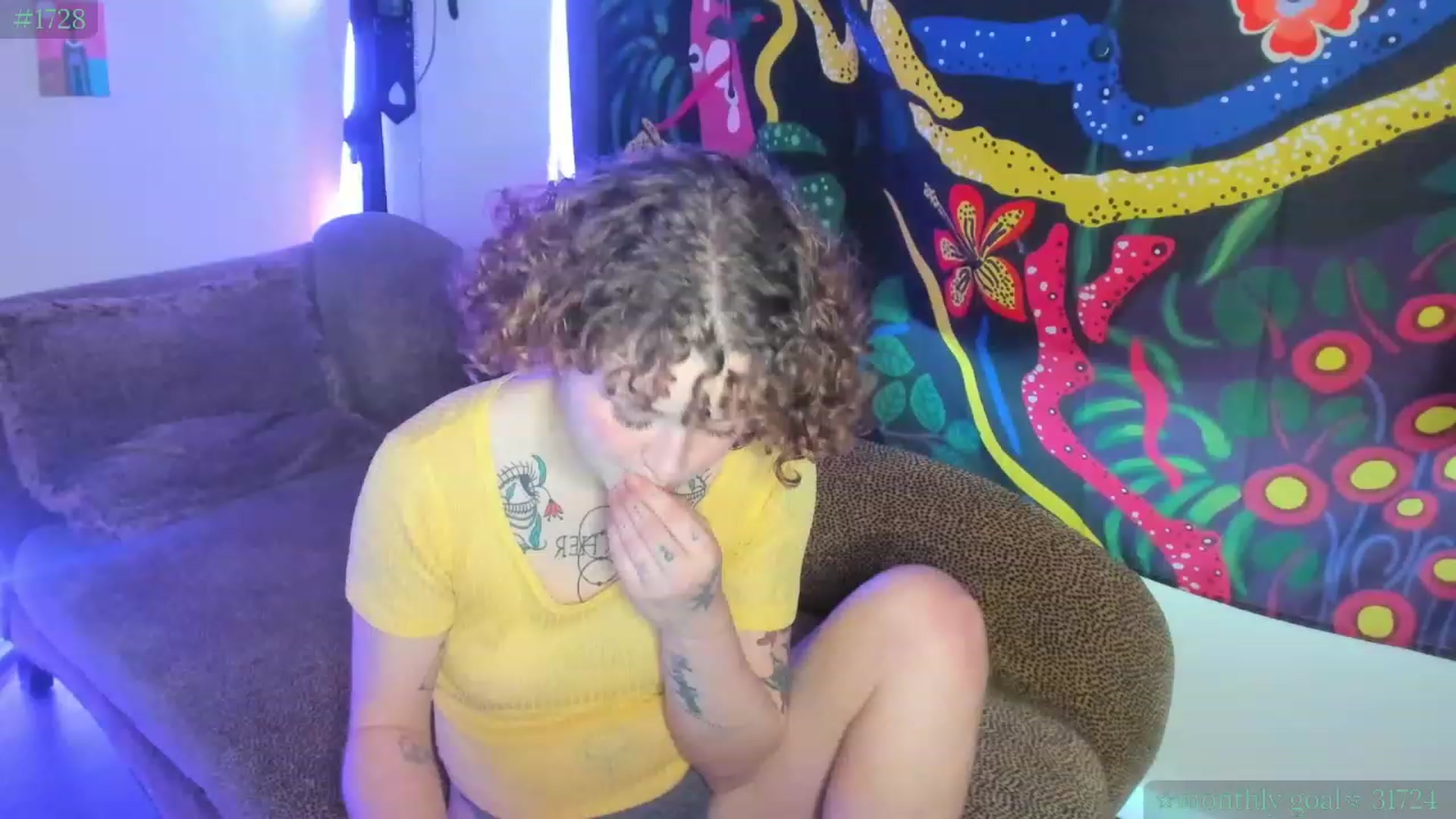 Gallery image thumbnail from PeachyQueen_'s myfreecams stream on, 07/25/2023, 20:32 image 19 of 20
