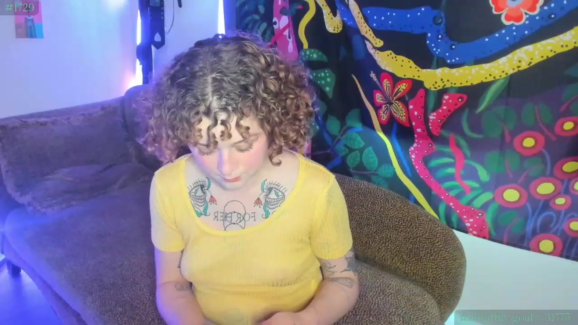 Gallery image thumbnail from PeachyQueen_'s myfreecams stream on, 07/25/2023, 20:32 image 5 of 20