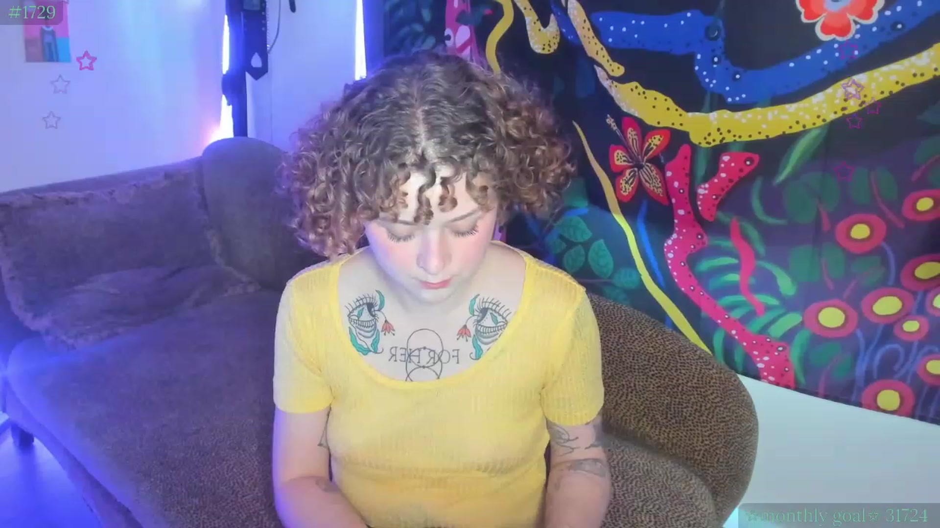 Gallery image thumbnail from PeachyQueen_'s myfreecams stream on, 07/25/2023, 20:32 image 10 of 20