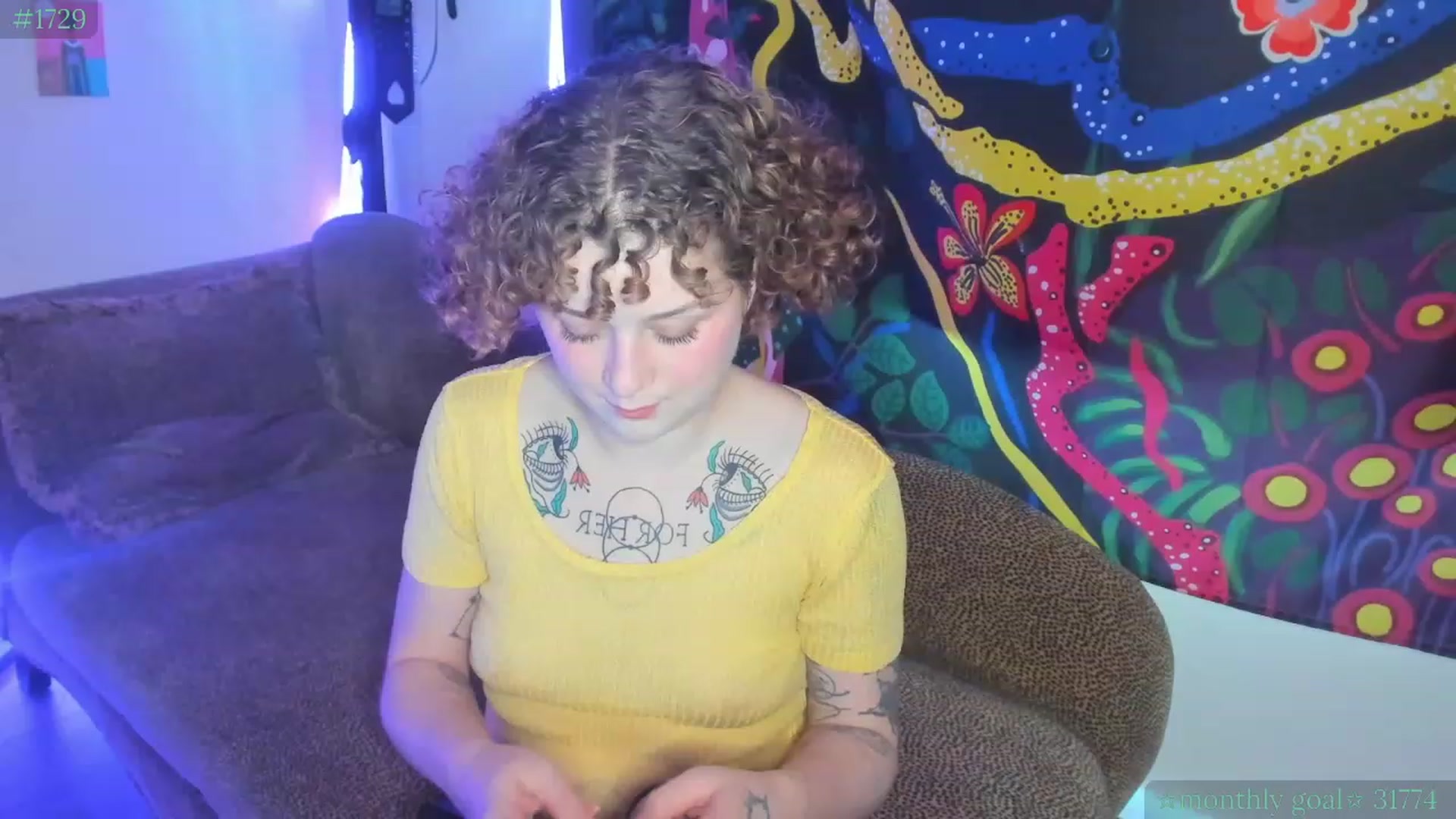Gallery image thumbnail from PeachyQueen_'s myfreecams stream on, 07/25/2023, 20:32 image 8 of 20