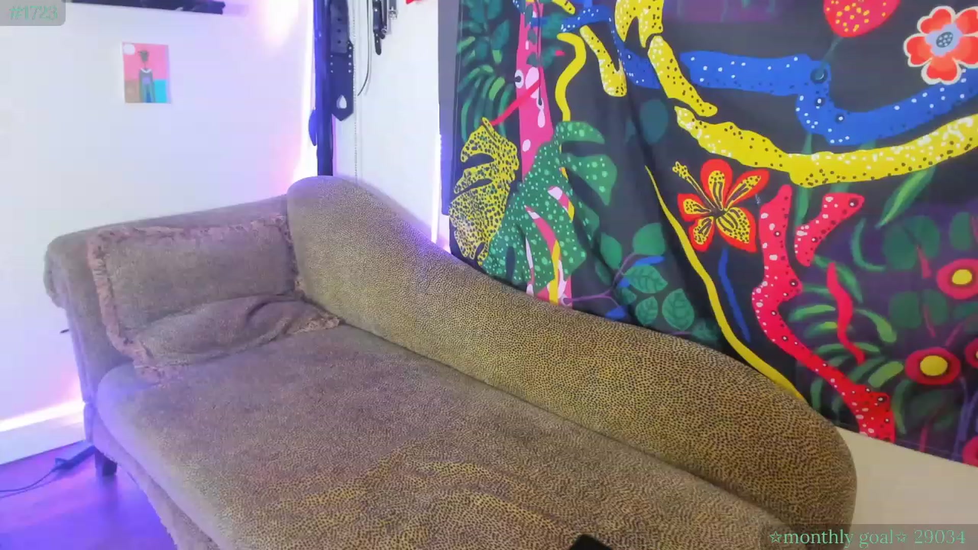 Gallery image thumbnail from PeachyQueen_'s myfreecams stream on, 07/27/2023, 22:12 image 6 of 20