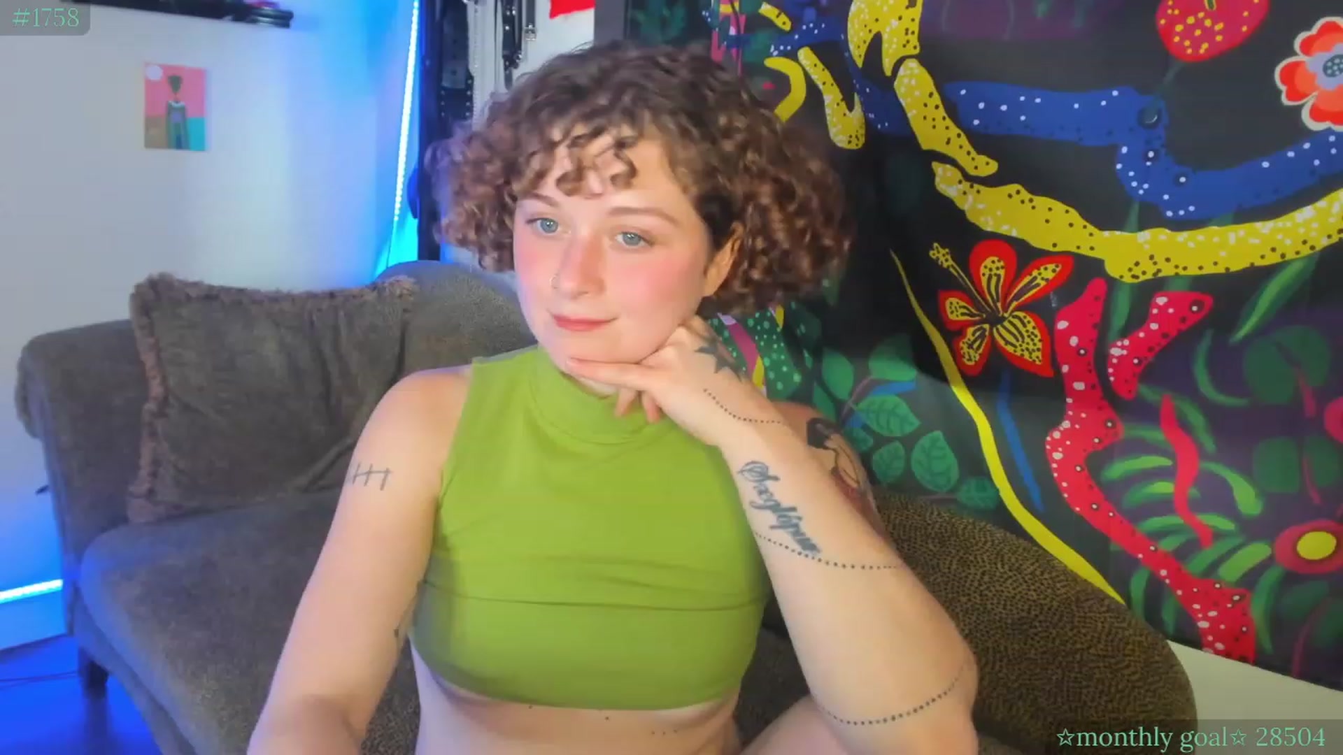 Gallery image thumbnail from PeachyQueen_'s myfreecams stream on, 07/28/2023, 21:20 image 12 of 20