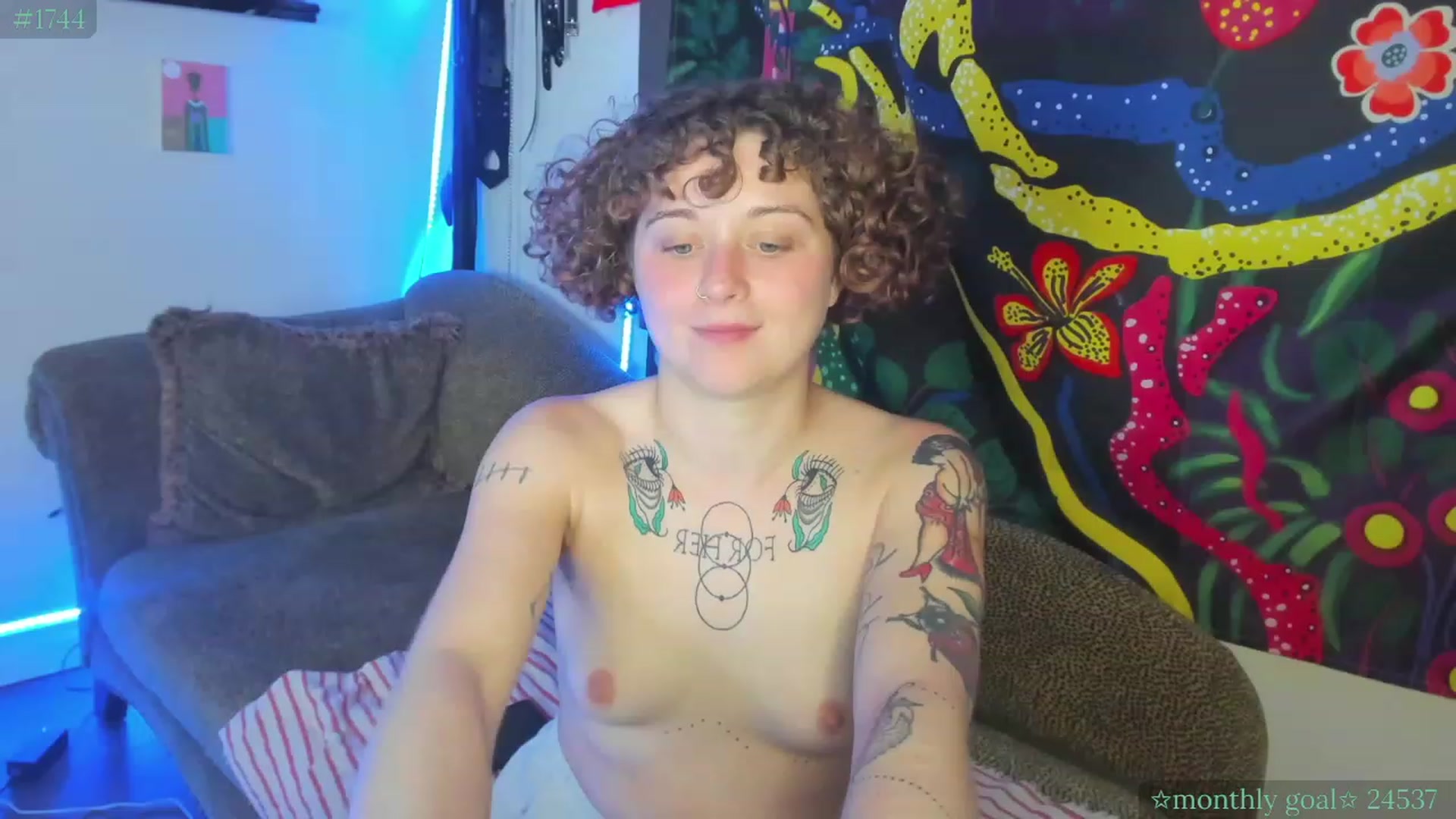 Gallery image thumbnail from PeachyQueen_'s myfreecams stream on, 07/31/2023, 21:50 image 5 of 20