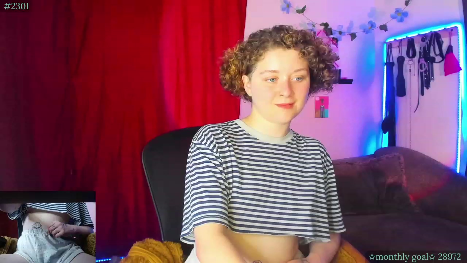 Gallery image thumbnail from PeachyQueen_'s myfreecams stream on, 08/23/2023, 23:11 image 10 of 20