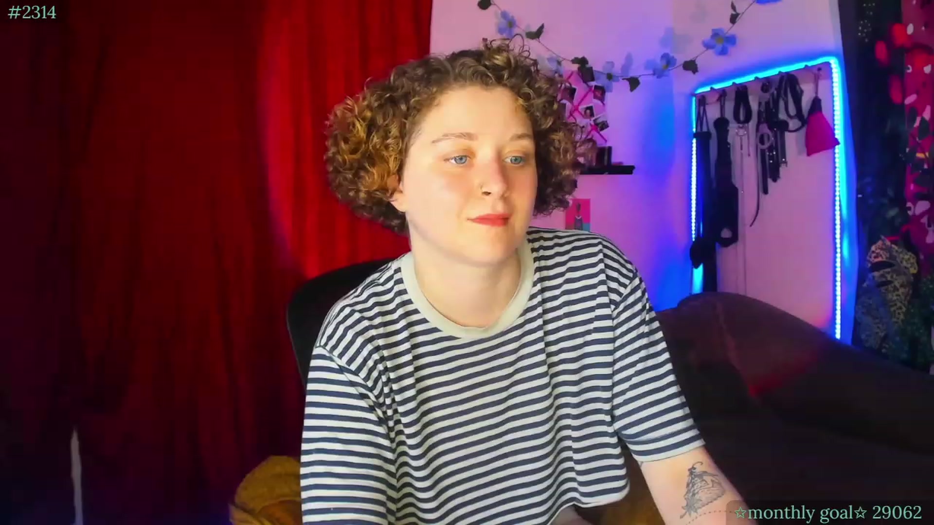 Gallery image thumbnail from PeachyQueen_'s myfreecams stream on, 08/23/2023, 23:11 image 3 of 20