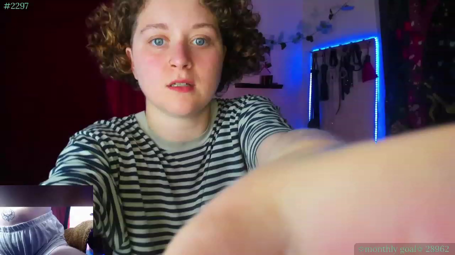 Gallery image thumbnail from PeachyQueen_'s myfreecams stream on, 08/23/2023, 23:11 image 11 of 20