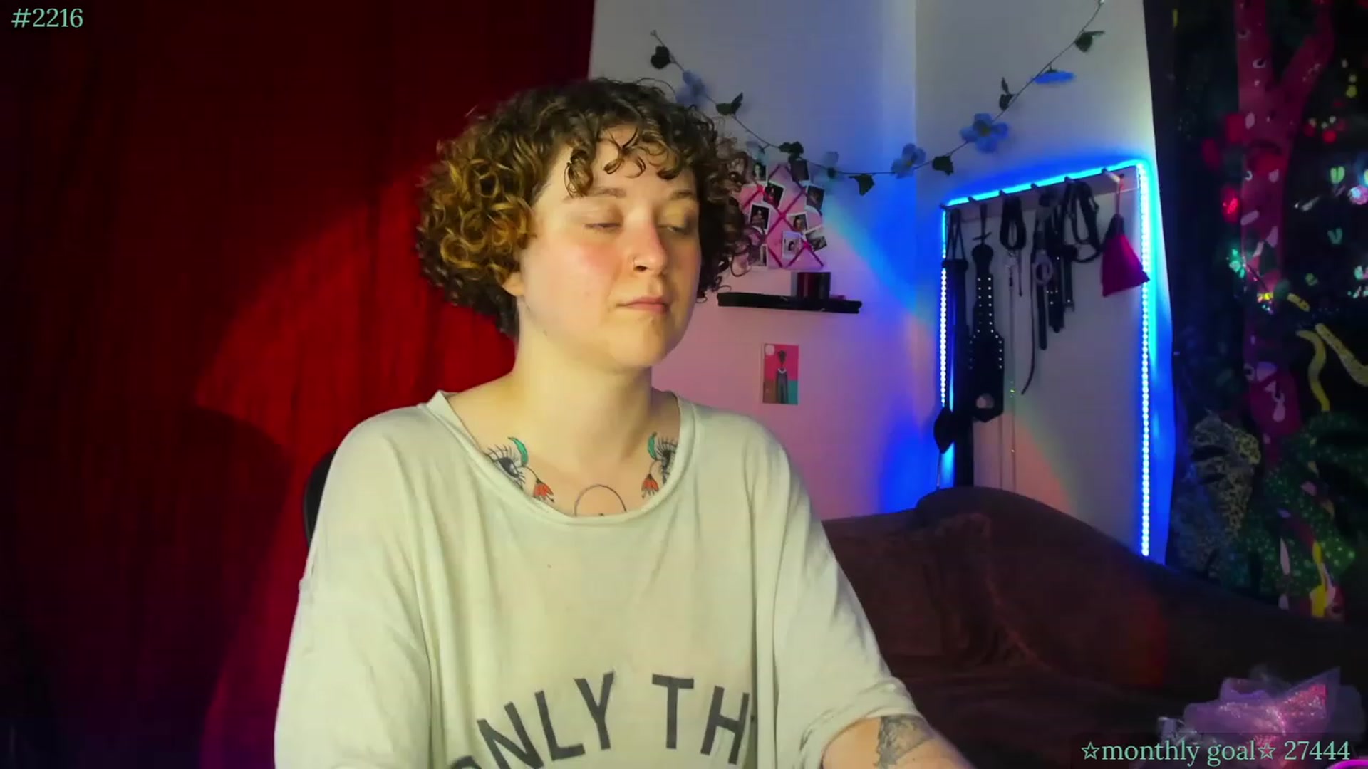 Gallery image thumbnail from PeachyQueen_'s myfreecams stream on, 08/26/2023, 17:11 image 12 of 20