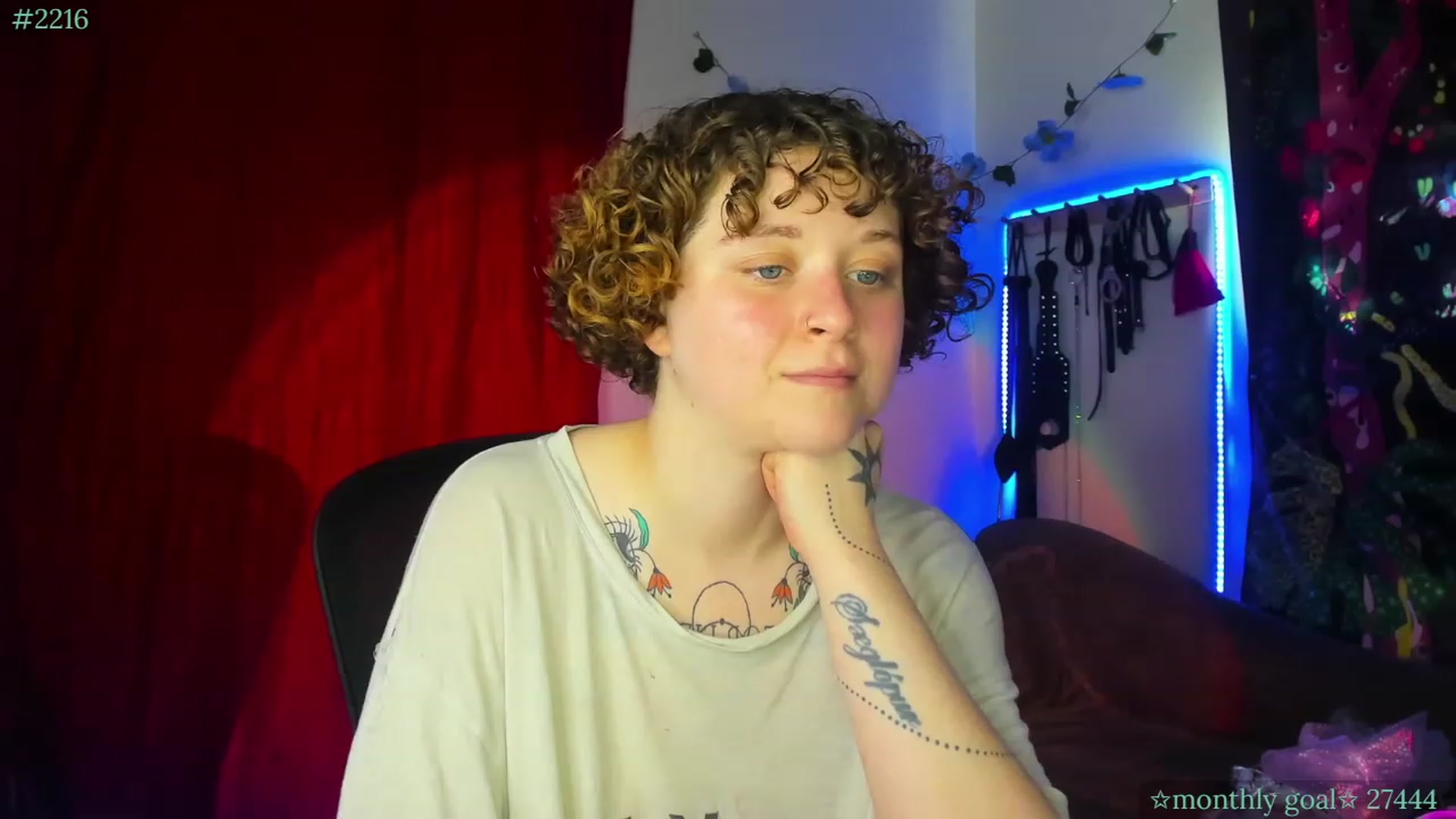 Gallery image thumbnail from PeachyQueen_'s myfreecams stream on, 08/26/2023, 17:11 image 11 of 20
