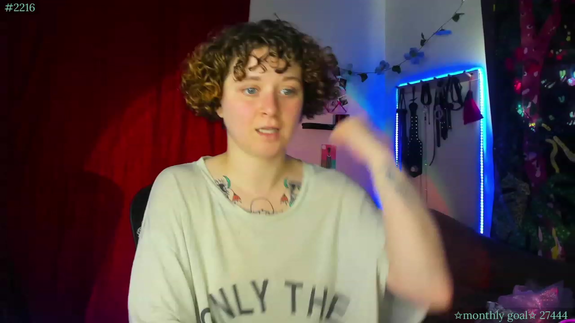 Gallery image thumbnail from PeachyQueen_'s myfreecams stream on, 08/26/2023, 17:11 image 7 of 20