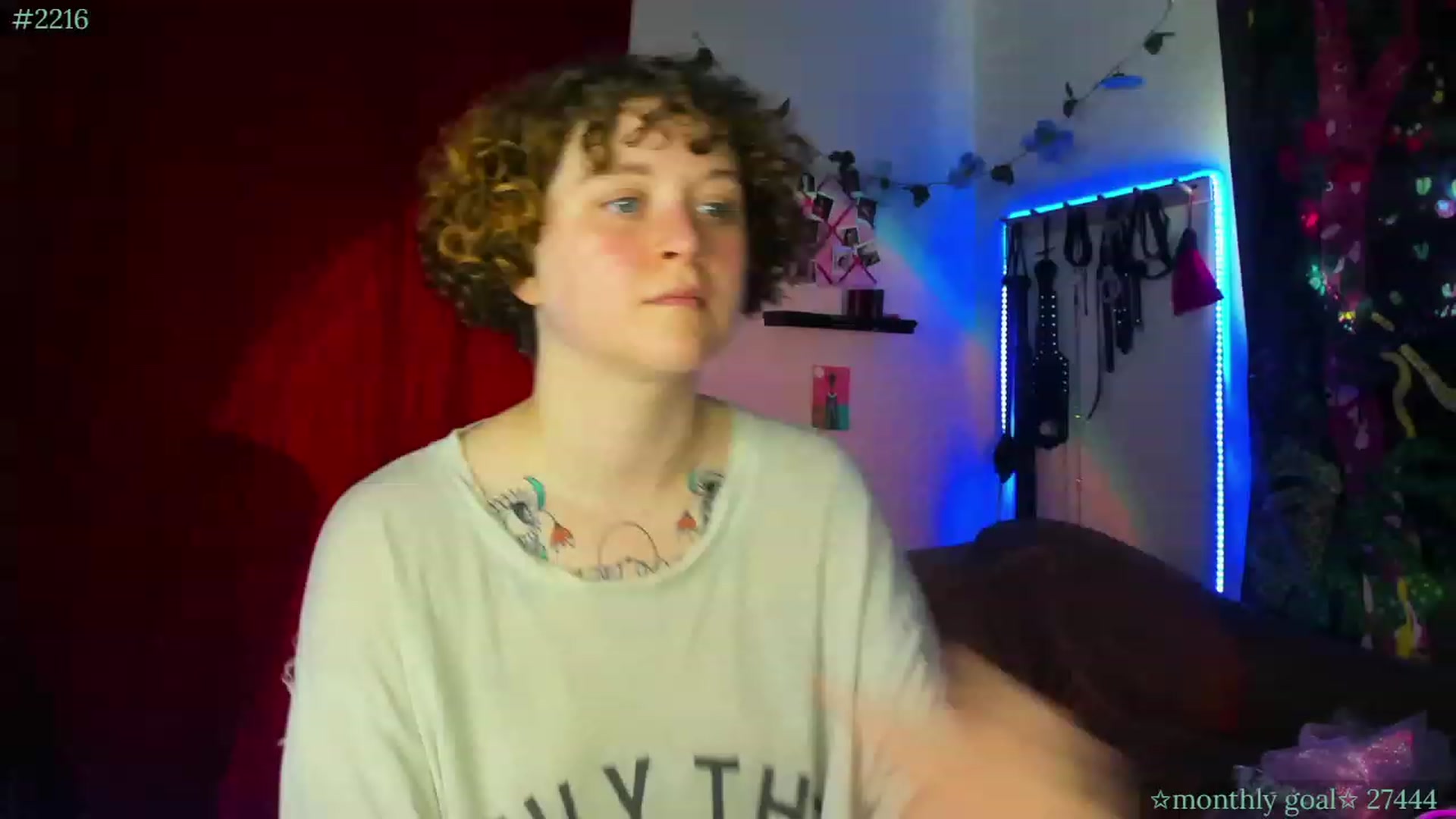 Gallery image thumbnail from PeachyQueen_'s myfreecams stream on, 08/26/2023, 17:11 image 14 of 20