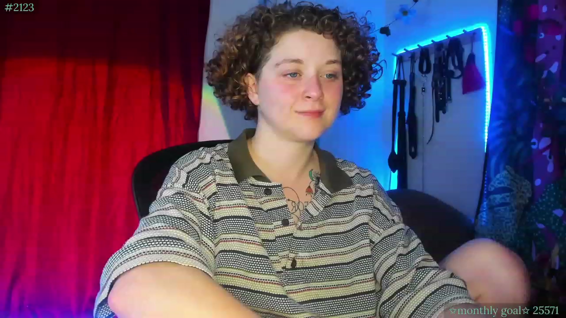 Gallery image thumbnail from PeachyQueen_'s myfreecams stream on, 08/29/2023, 07:34 image 10 of 20
