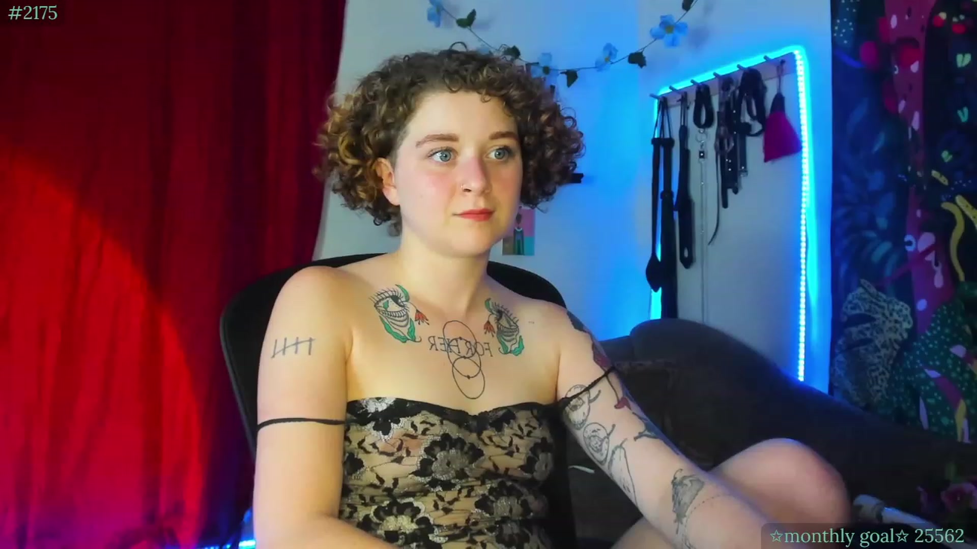 Gallery image thumbnail from PeachyQueen_'s myfreecams stream on, 08/30/2023, 06:12 image 8 of 20