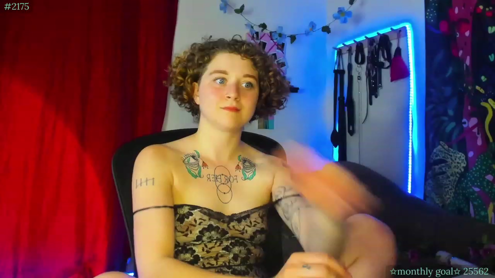 Gallery image thumbnail from PeachyQueen_'s myfreecams stream on, 08/30/2023, 06:12 image 14 of 20