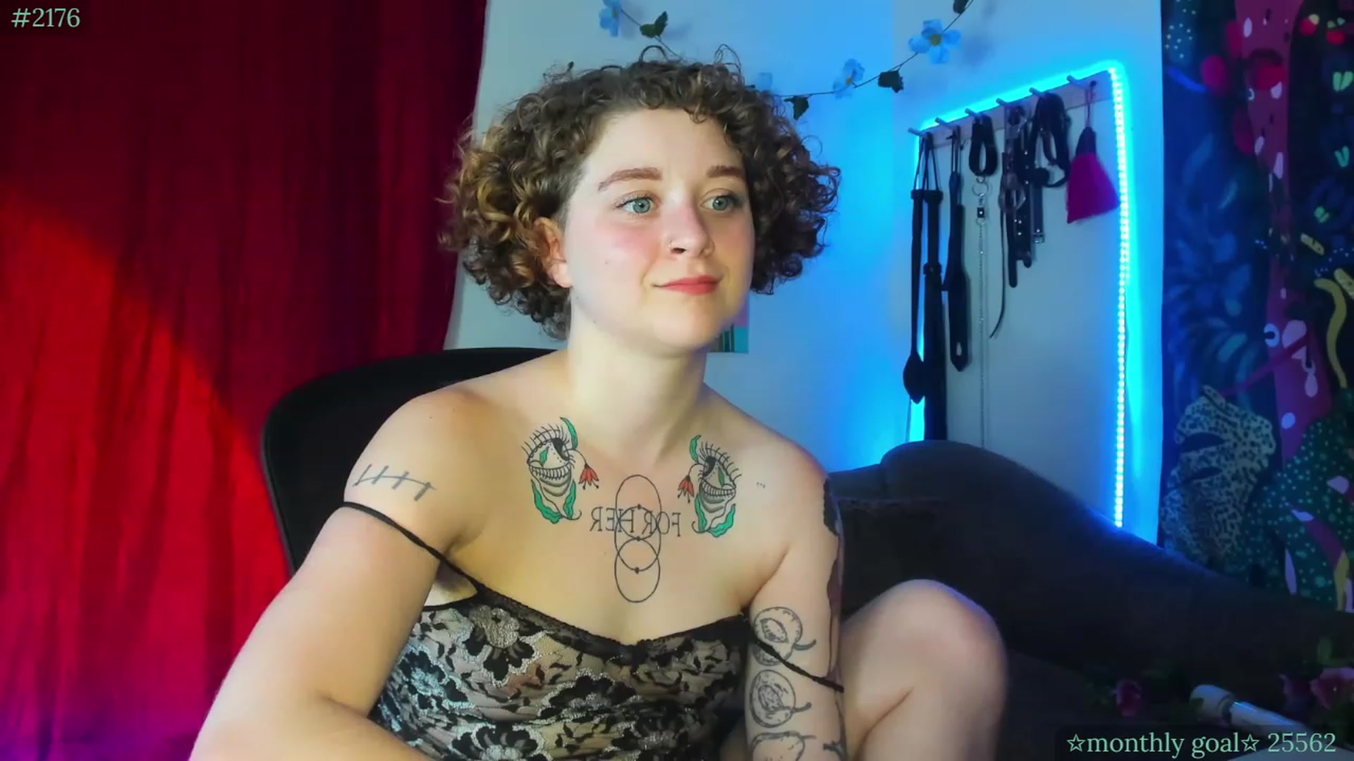 Gallery image thumbnail from PeachyQueen_'s myfreecams stream on, 08/30/2023, 06:12 image 16 of 20
