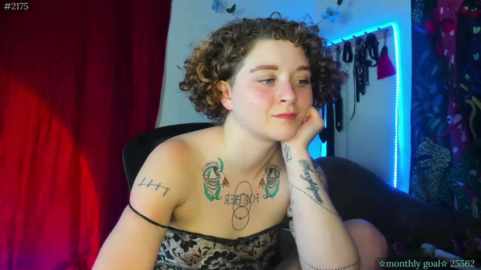 Gallery image thumbnail from PeachyQueen_'s myfreecams stream on, 08/30/2023, 06:12 image 10 of 20
