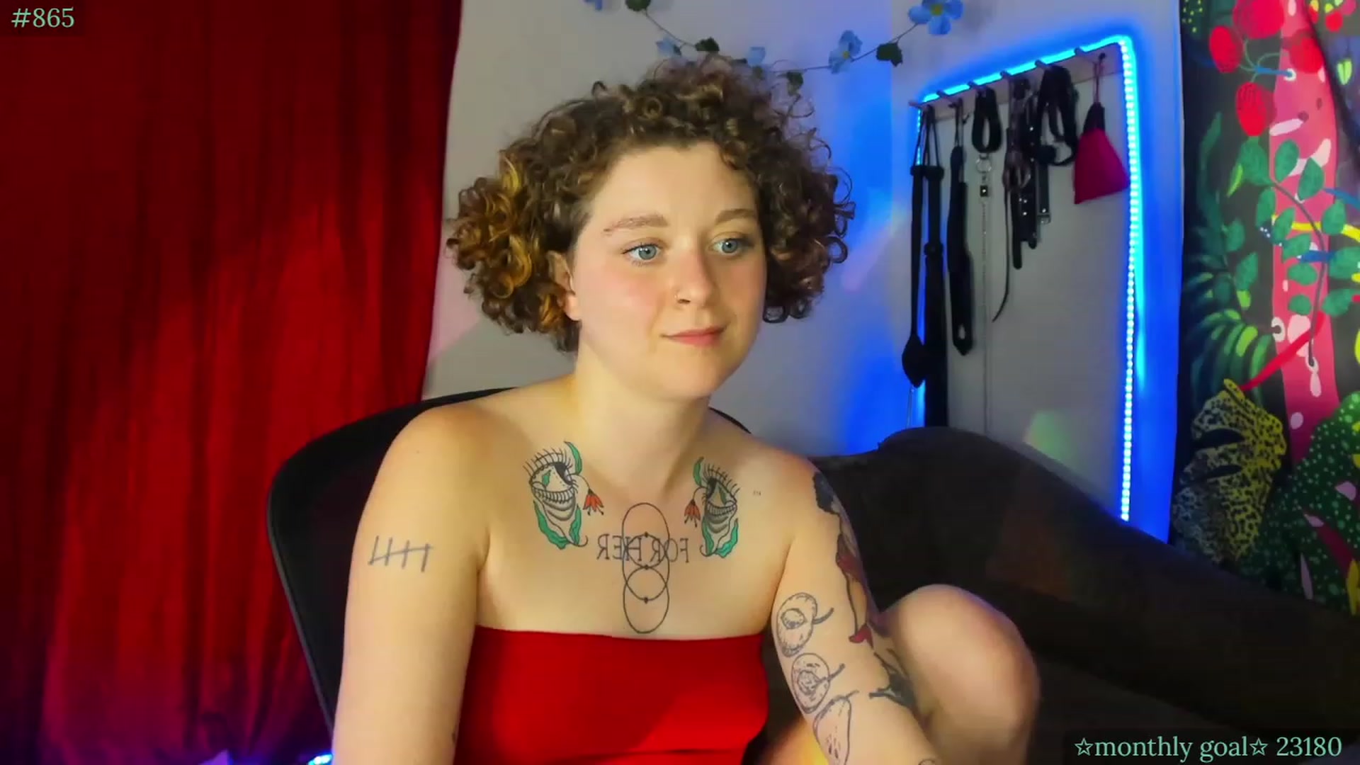 Gallery image thumbnail from PeachyQueen_'s myfreecams stream on, 09/04/2023, 22:25 image 9 of 20
