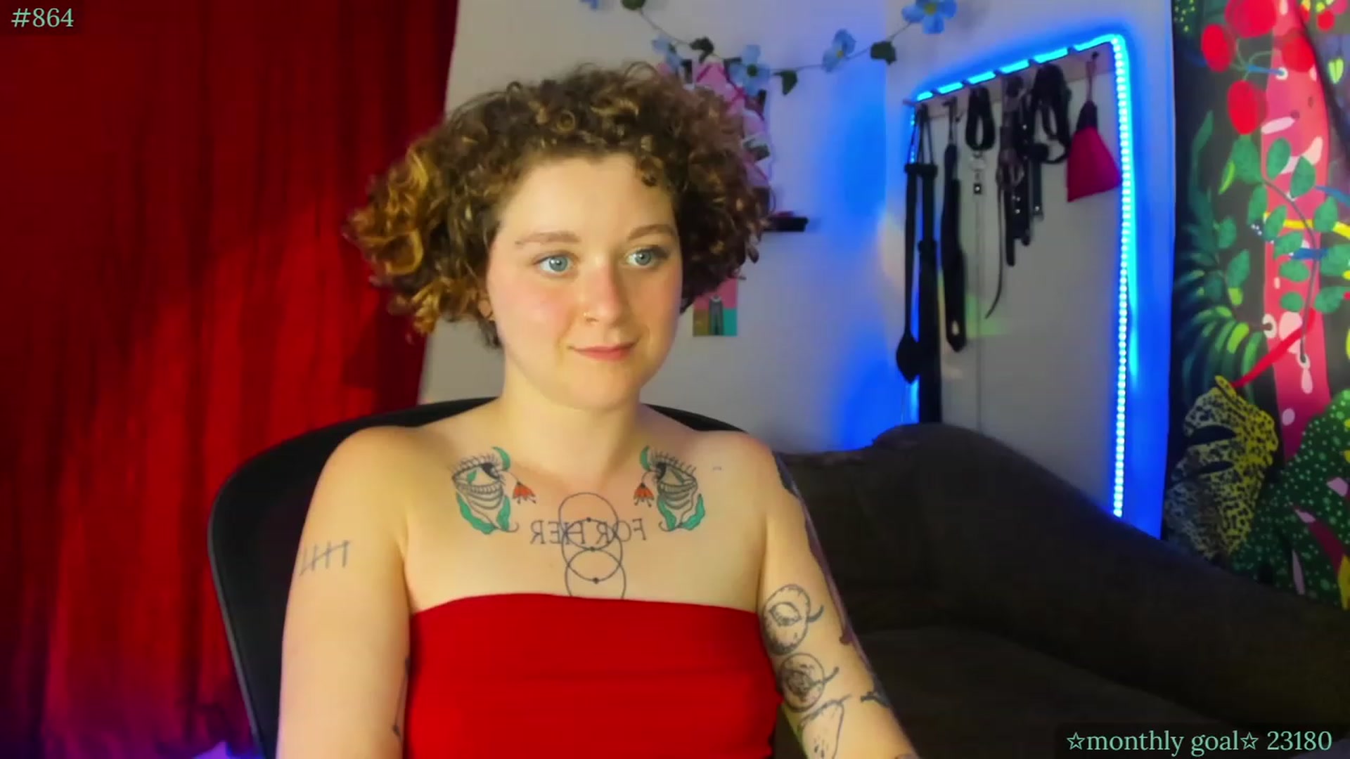 Gallery image thumbnail from PeachyQueen_'s myfreecams stream on, 09/04/2023, 22:25 image 2 of 20
